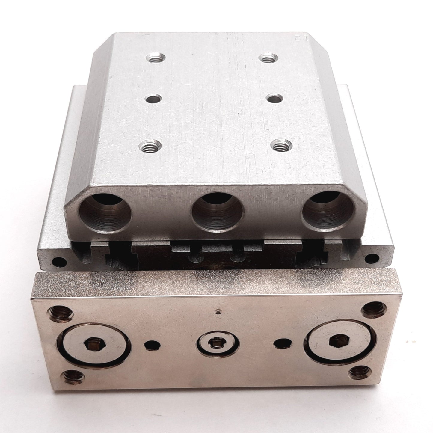 Used SMC MGPM25-40Z Compact Guided Cylinder, Bore: 25mm, Stroke: 40mm, 1.0MPa, Rc1/8