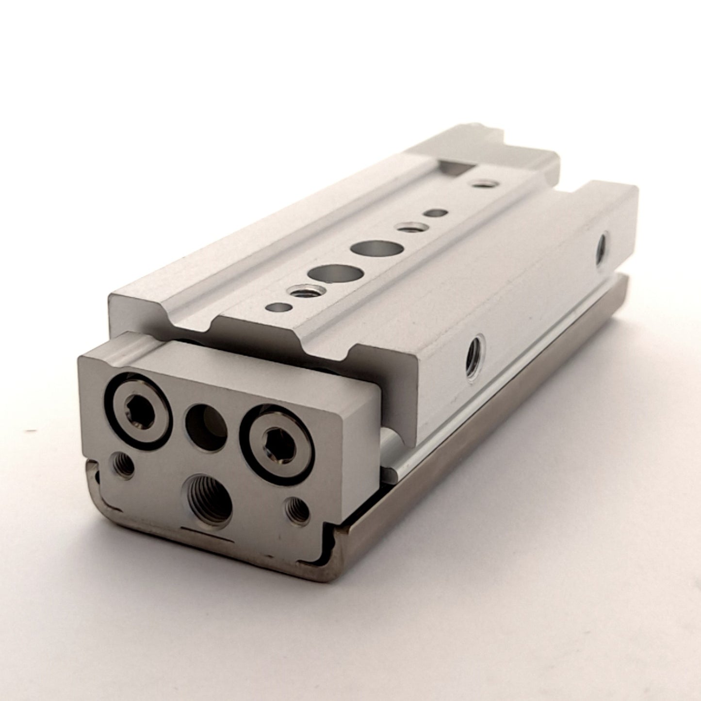 New SMC MXQ8A-30ZA7 Precision Slide Table, 8mm Bore, 30mm Stroke, Metal Stopper
