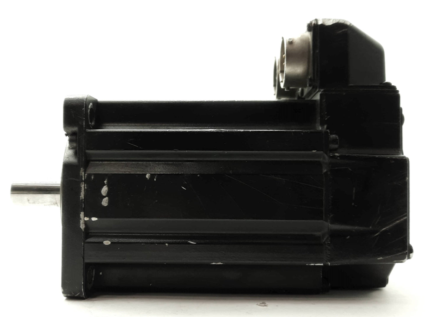 Used Allen Bradley MPL-A320P-MJ22AA Kinetix Servo Motor 1.3kW 5000RPM 3PH 230VAC 9A