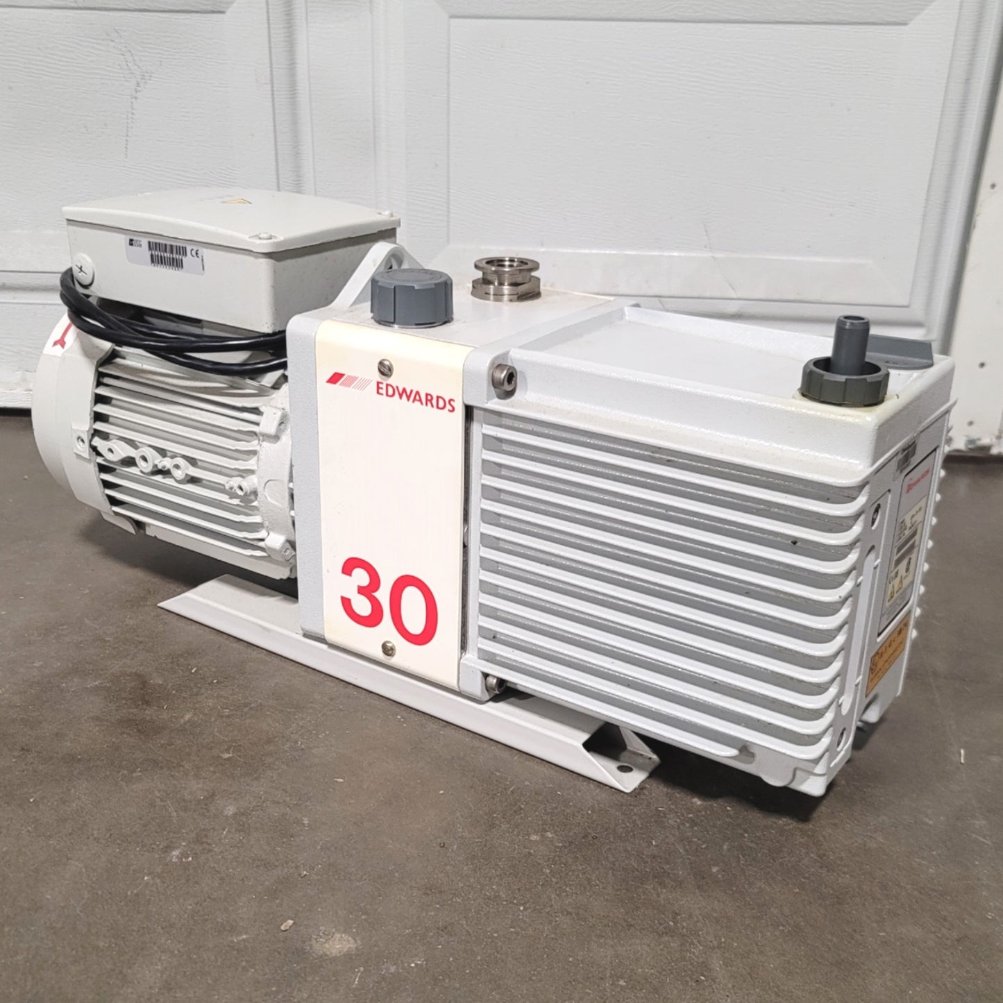 Used Edwards E2M30 Dual Stage Rotary Vane Vacuum Pump 19.4CFM, 28inhg, 240VAC
