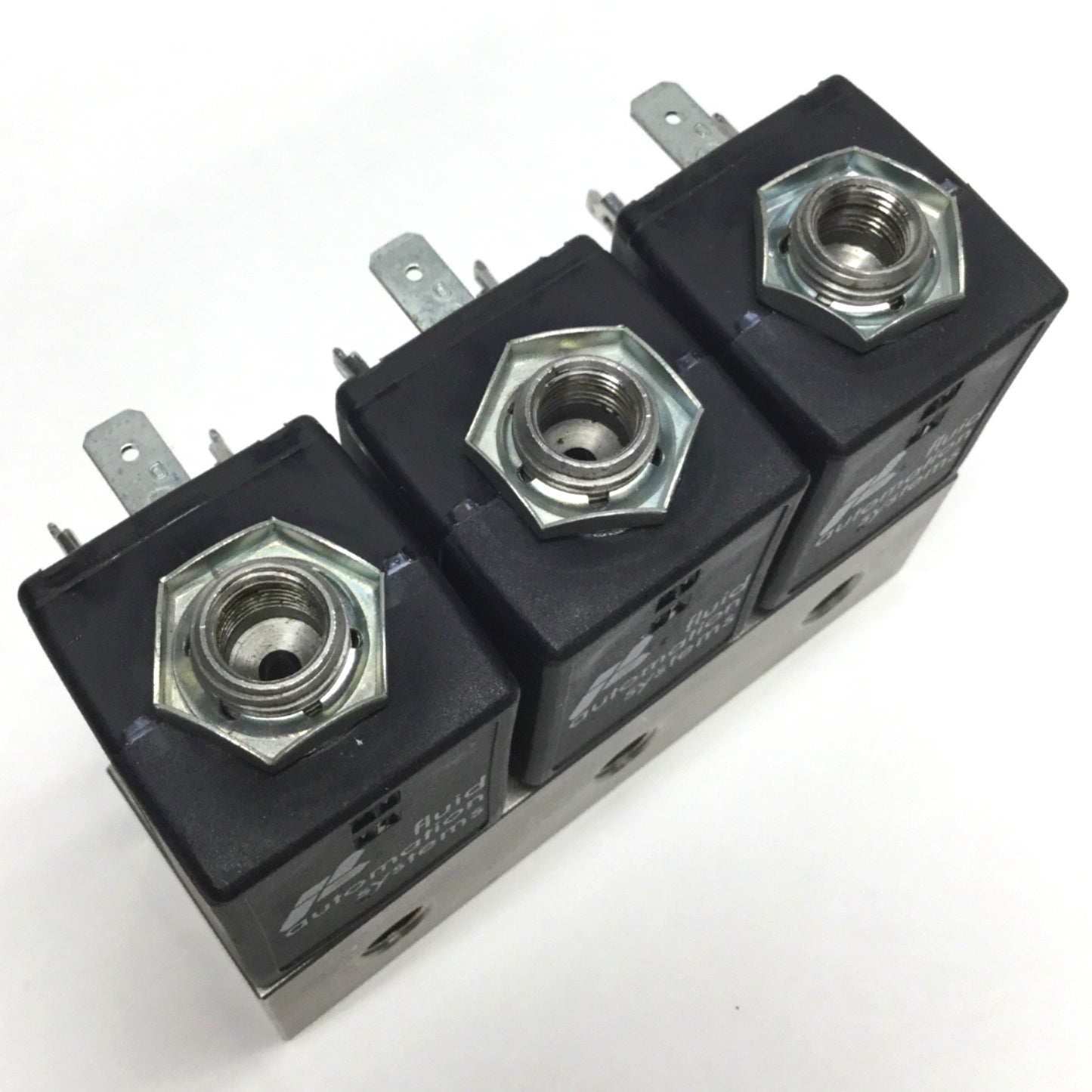 Used Manifold of 3 Fluid Automation Systems 3-Way NC Solenoid Valves 24VDC 1/8" BSPP