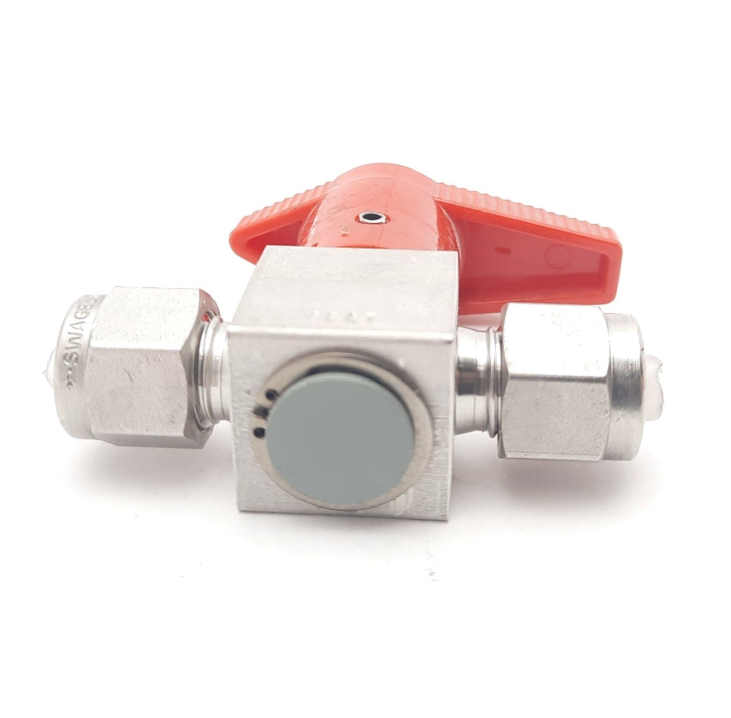 Used Swagelok SS-4P4V-PM-RD Stainless Steel Quarter Turn Instrument Plug Valve 1/4"