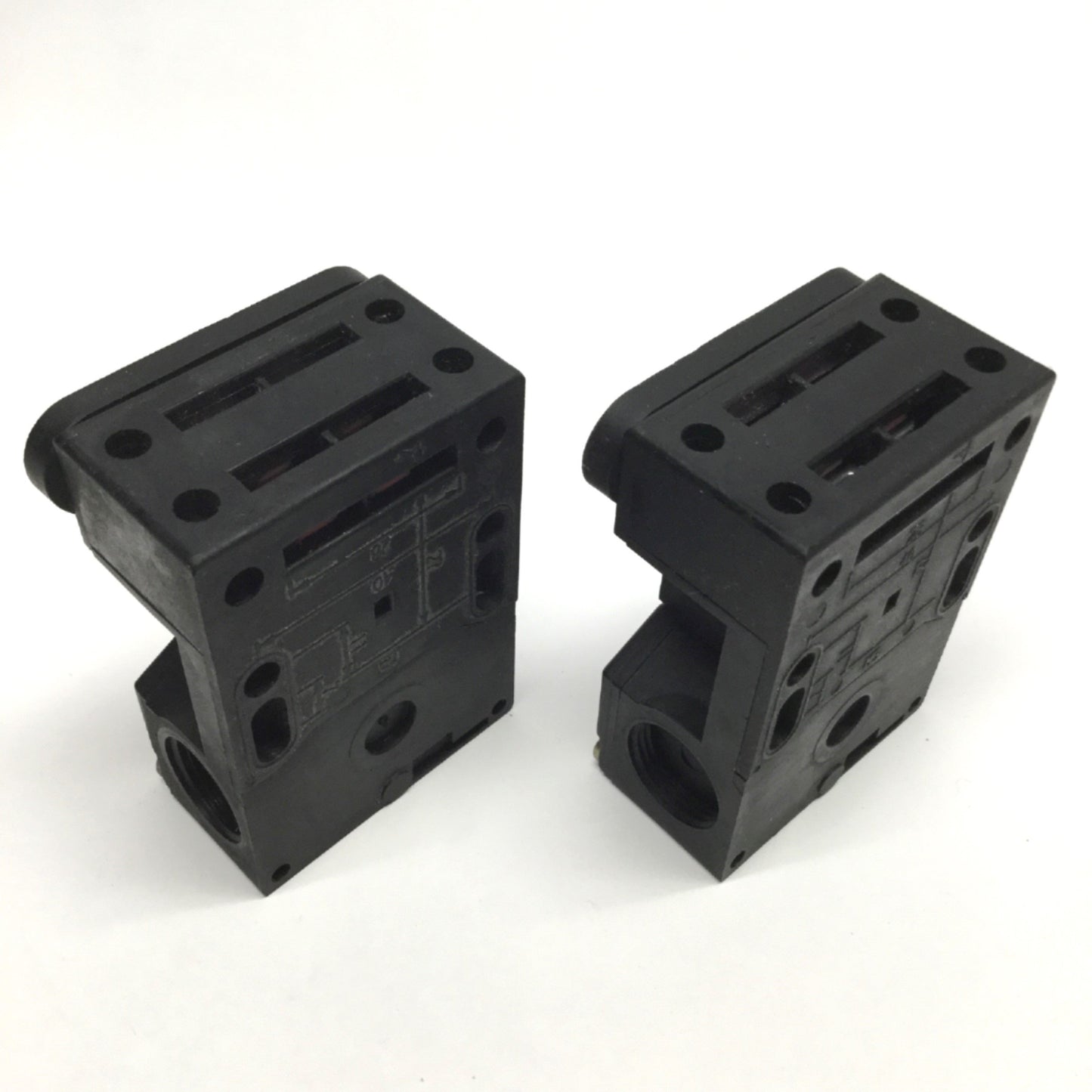 Used Lot of 2 Schmersal AZ 15 zvrk Safety Interlock Door Switches w/Keys, 230VAC/4A