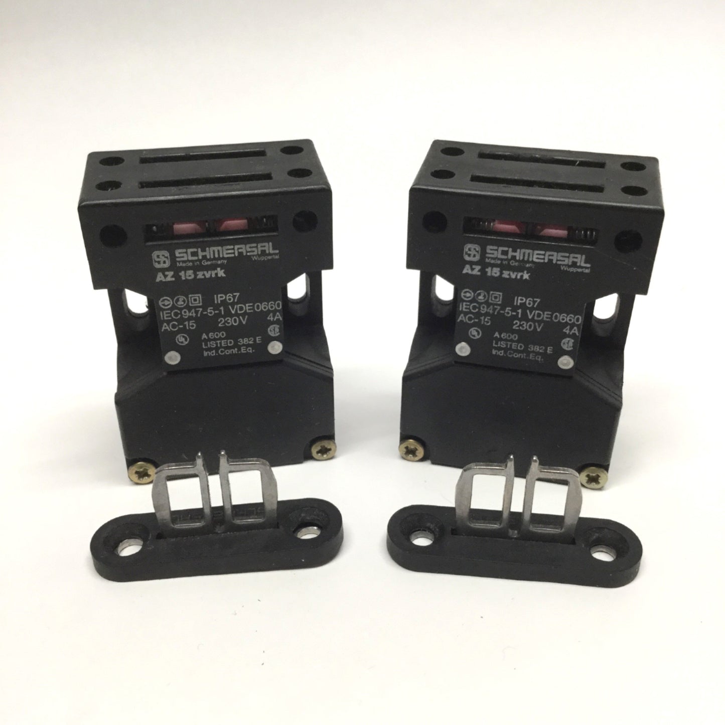 Used Lot of 2 Schmersal AZ 15 zvrk Safety Interlock Door Switches w/Keys, 230VAC/4A