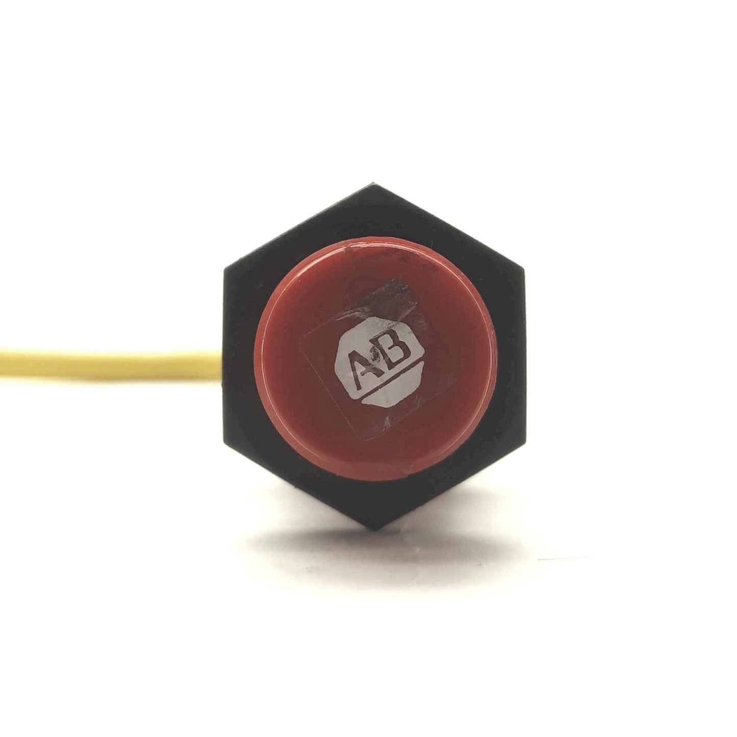 Used Allen Bradley 440N-S32099 Sipha Non-Contact Safety Sensor, M8 4-Pin Male, M18