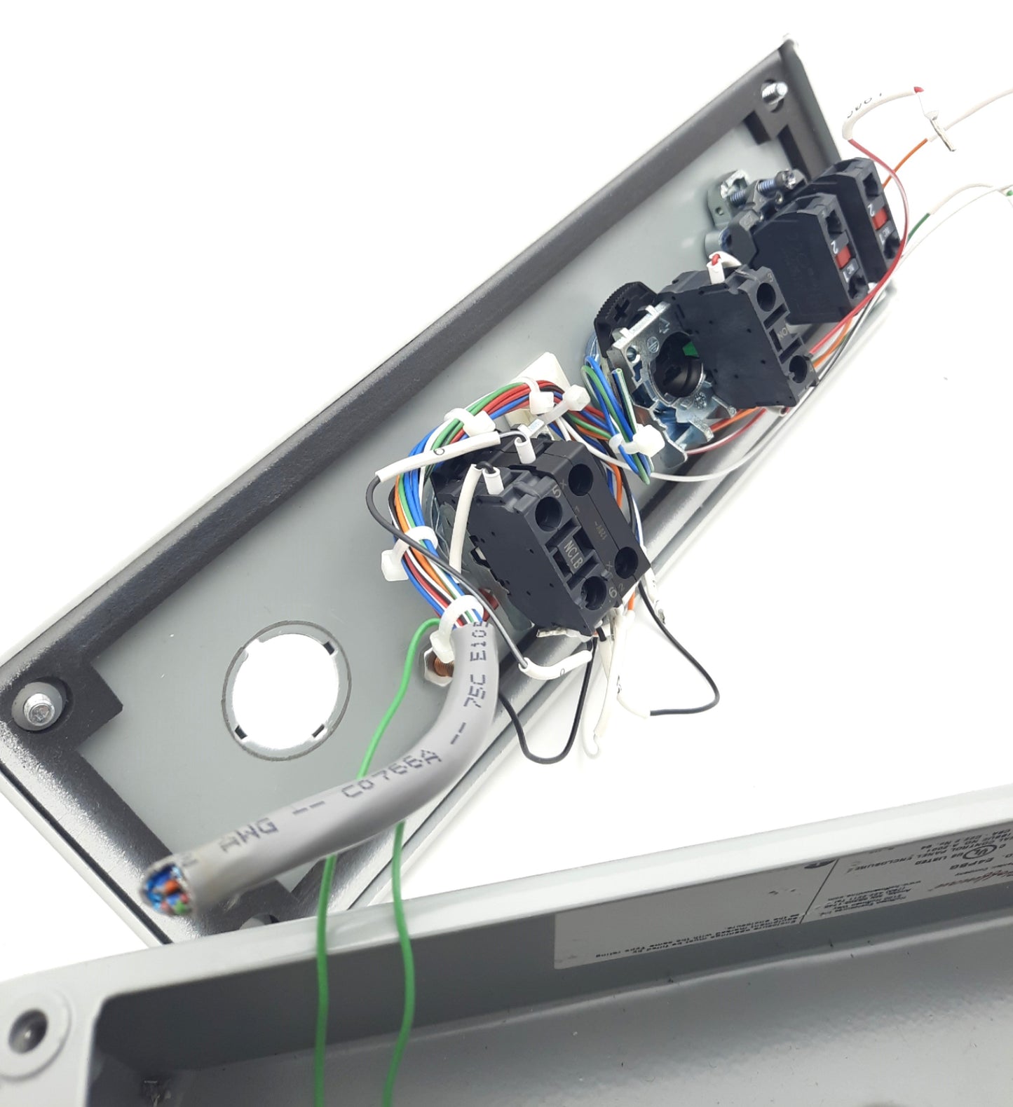 Used Hoffman E4PBG Pushbutton Enclosure Allen Bradley E-Stop Operator Panel