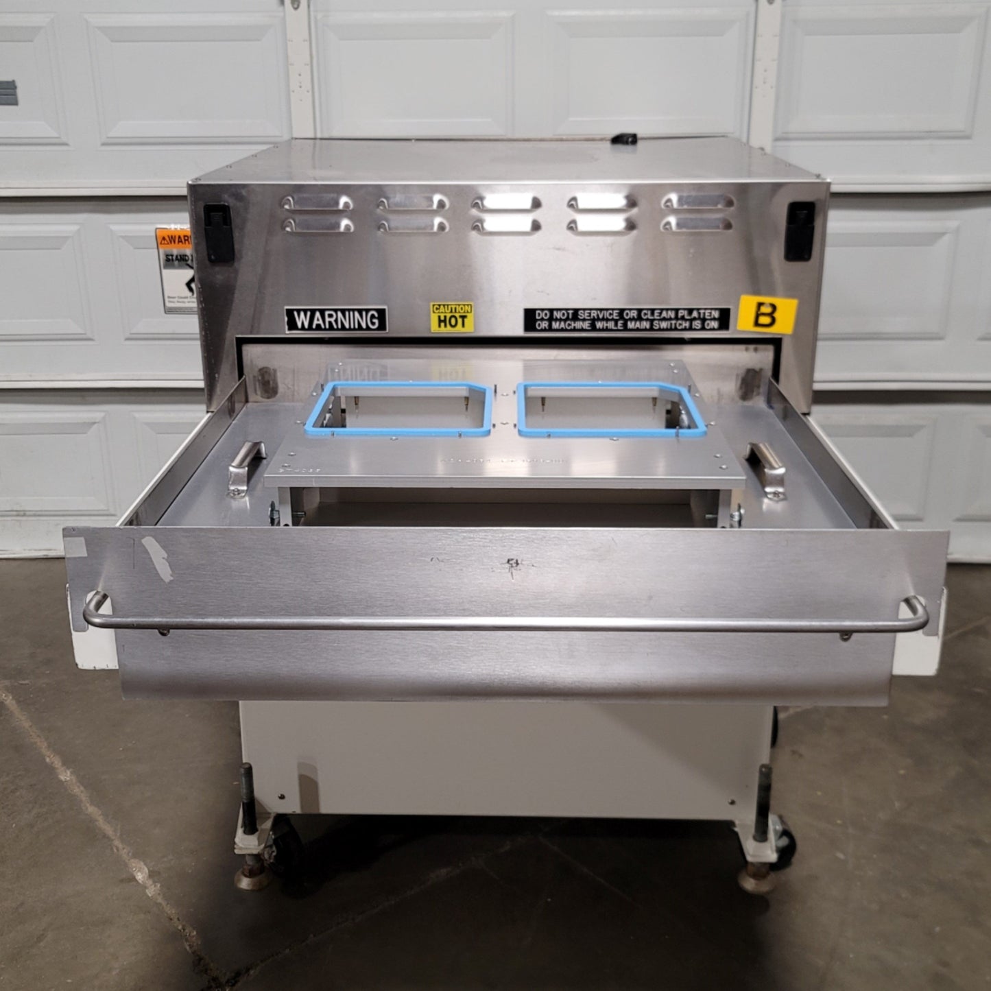 Used Belco BM 3025 2-Station Medical Tray Sealer 30" x 25" Platen, 240VAC 40A 1-Ph