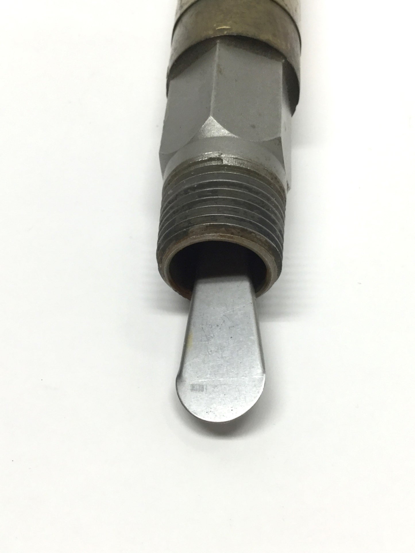 Used Flotect V6EPBSS1S Hazardous Location Flow Switch SPDT 1/2" NPT, 125/250VAC 5A