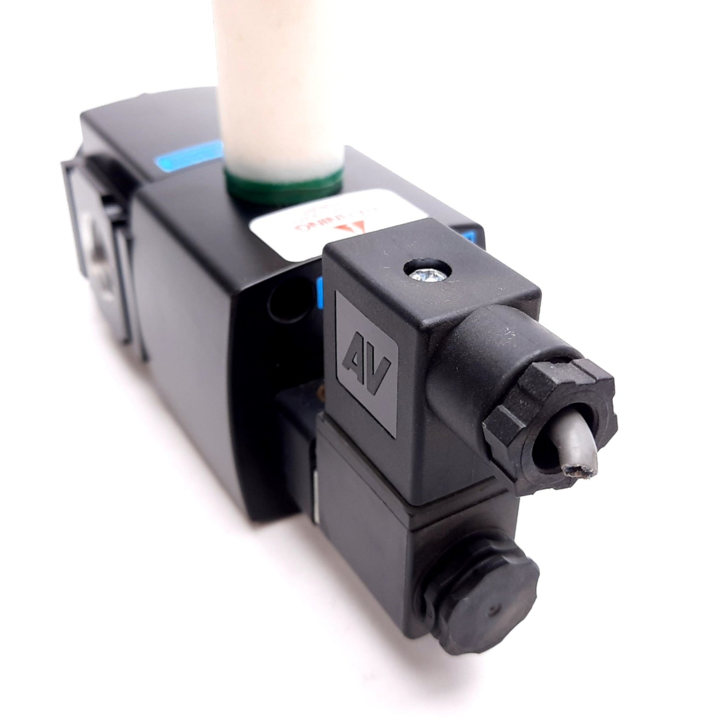 Used Wilkerson E18-04-EC00 Slow-Start Quick Dump Valve, 24VDC, 150psi Max, 1/2" NPT