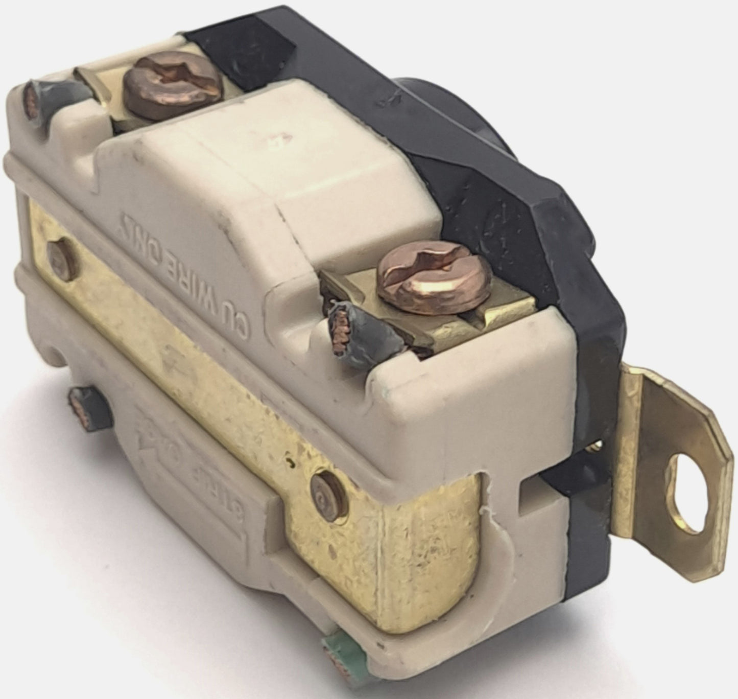 Used Hubbell HBL2740 Twist Lock Receptacle, 30A, 600VAC, 3-Pole, 4-Wire, L17-30R
