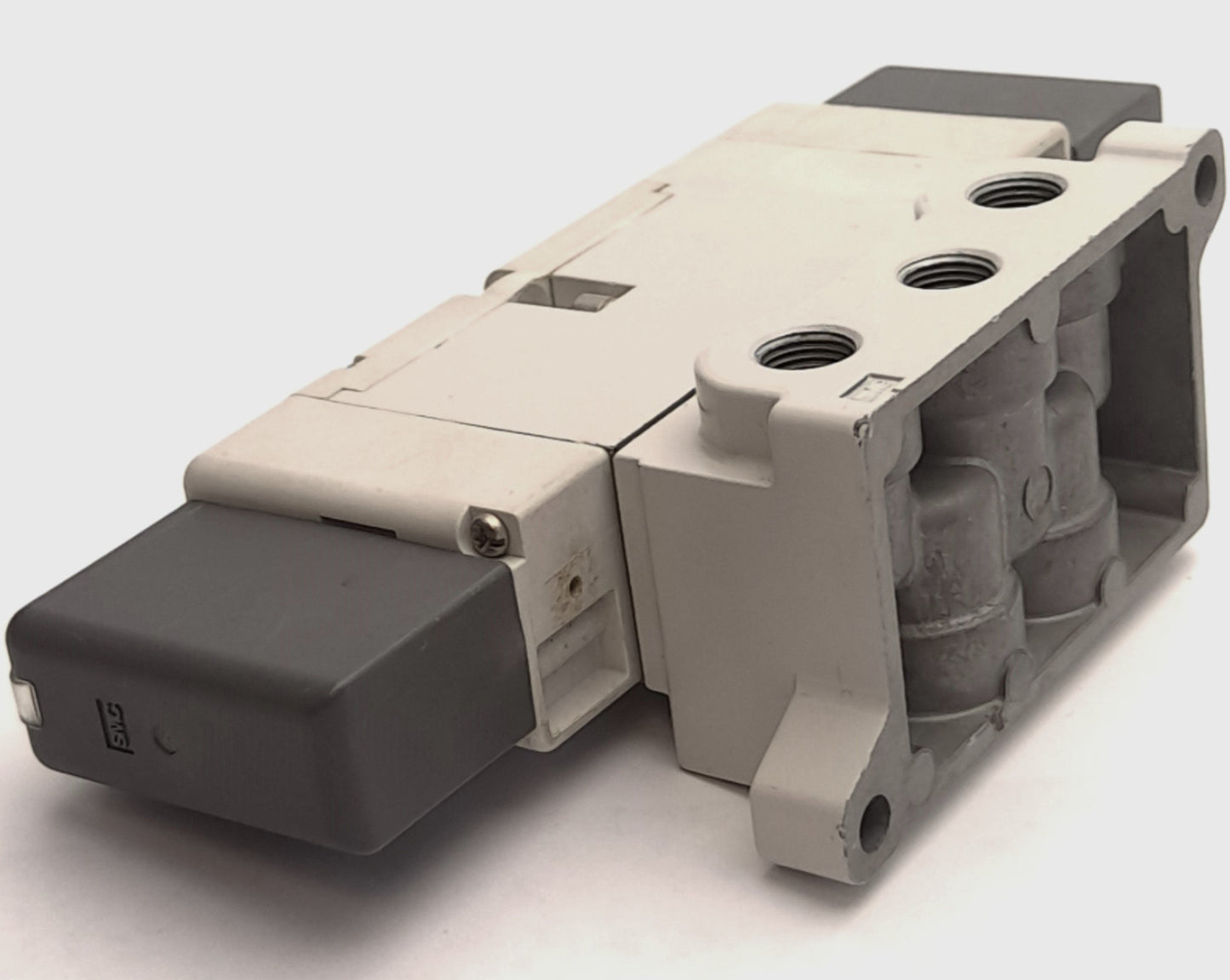 Used SMC EVS1-01-FHG-D-3ZRM0 Solenoid Valve, 24VDC, 1MPa Max, 42mA, M Plug VS7 Series