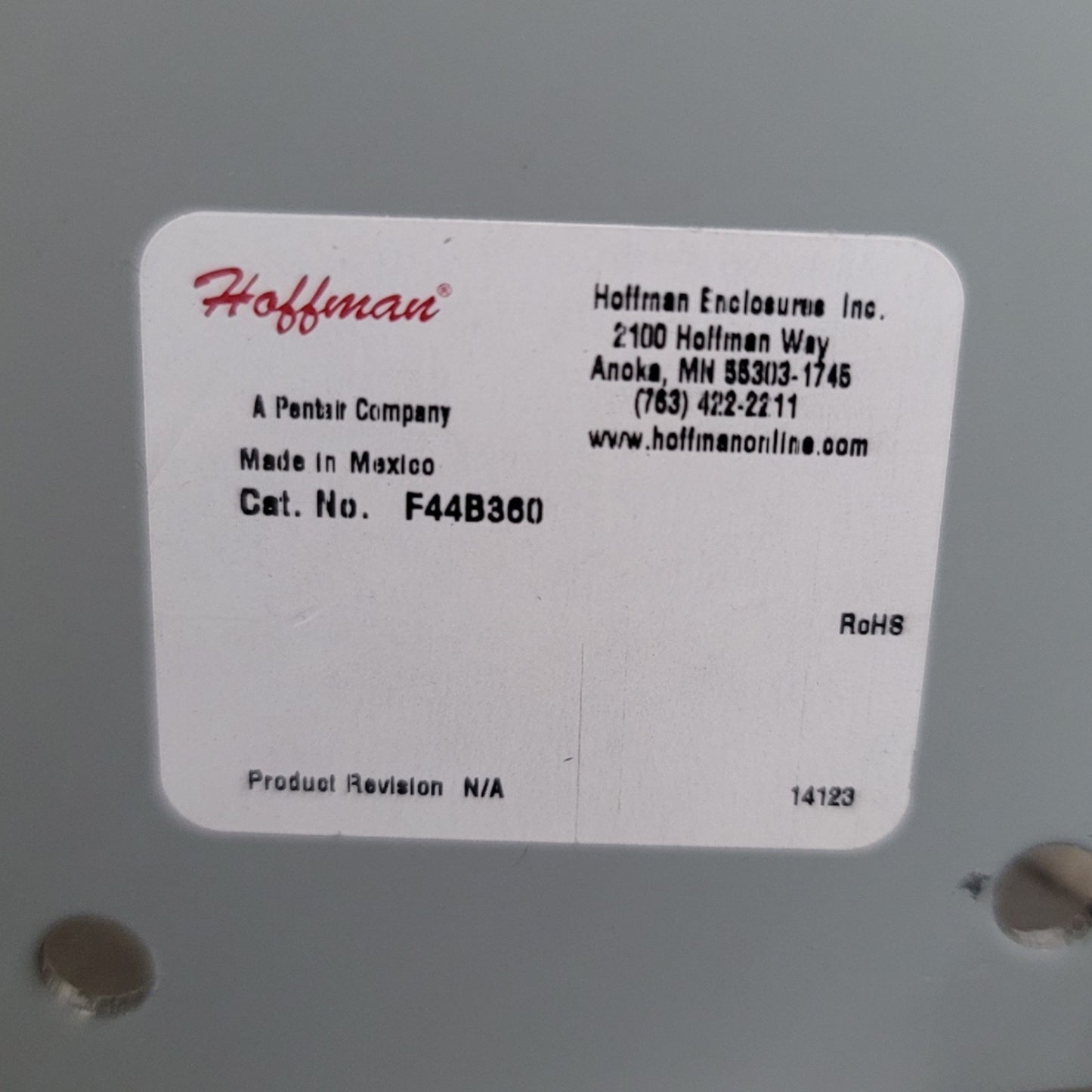 New Nvent Hoffman F44B360 Wireway Barrier Kit 3"W x 59.75"L, 14ga, Gray