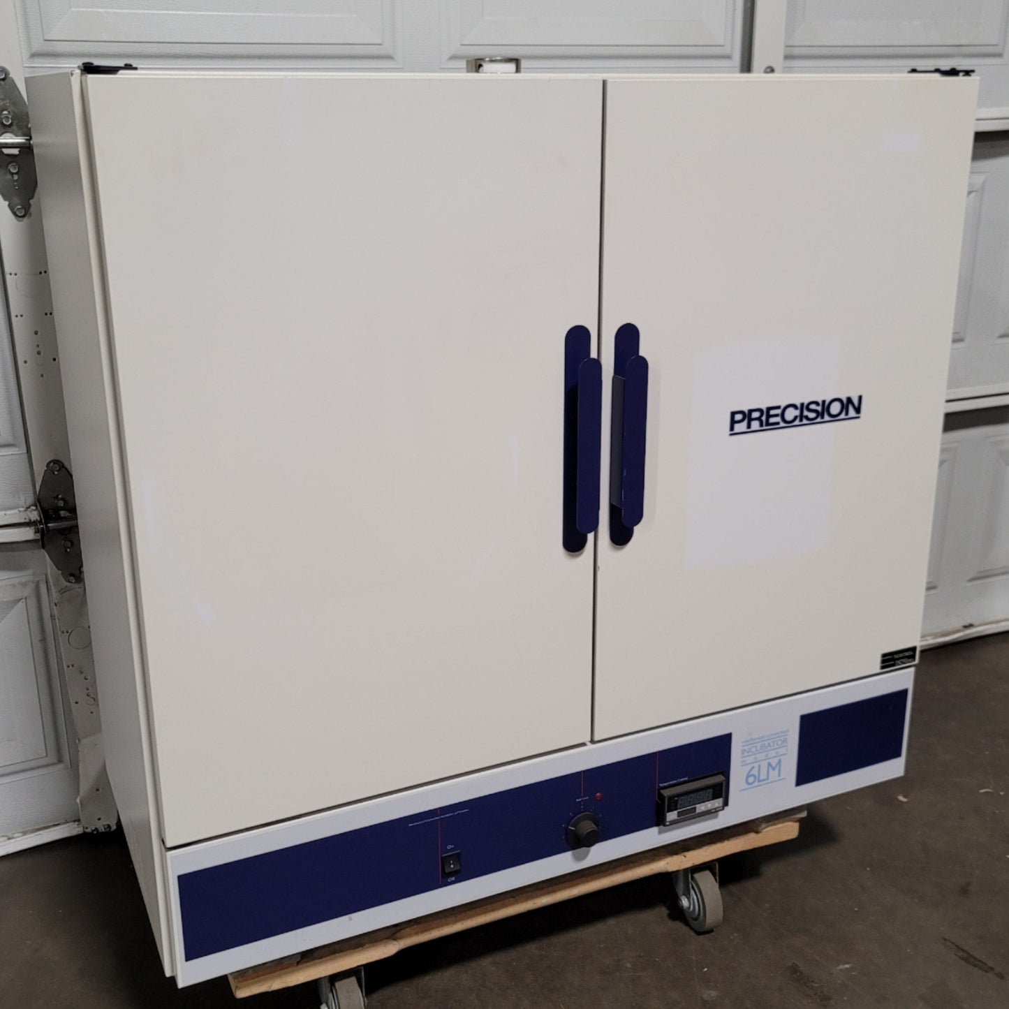 Used Precision 51221084 6LM Mechanical Convection Incubator 10CuFt, 5°C-65°C, 230VAC