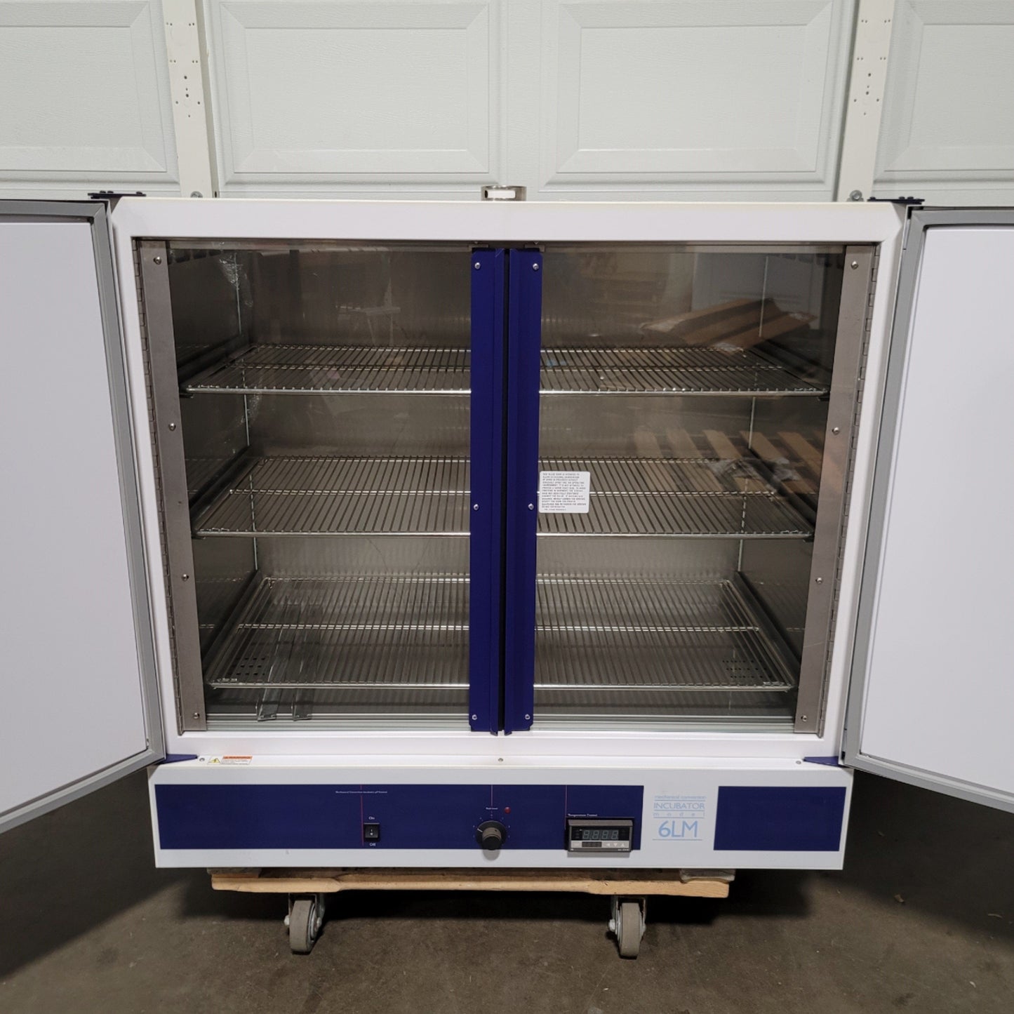 Used Precision 51221084 6LM Mechanical Convection Incubator 10CuFt, 5°C-65°C, 230VAC