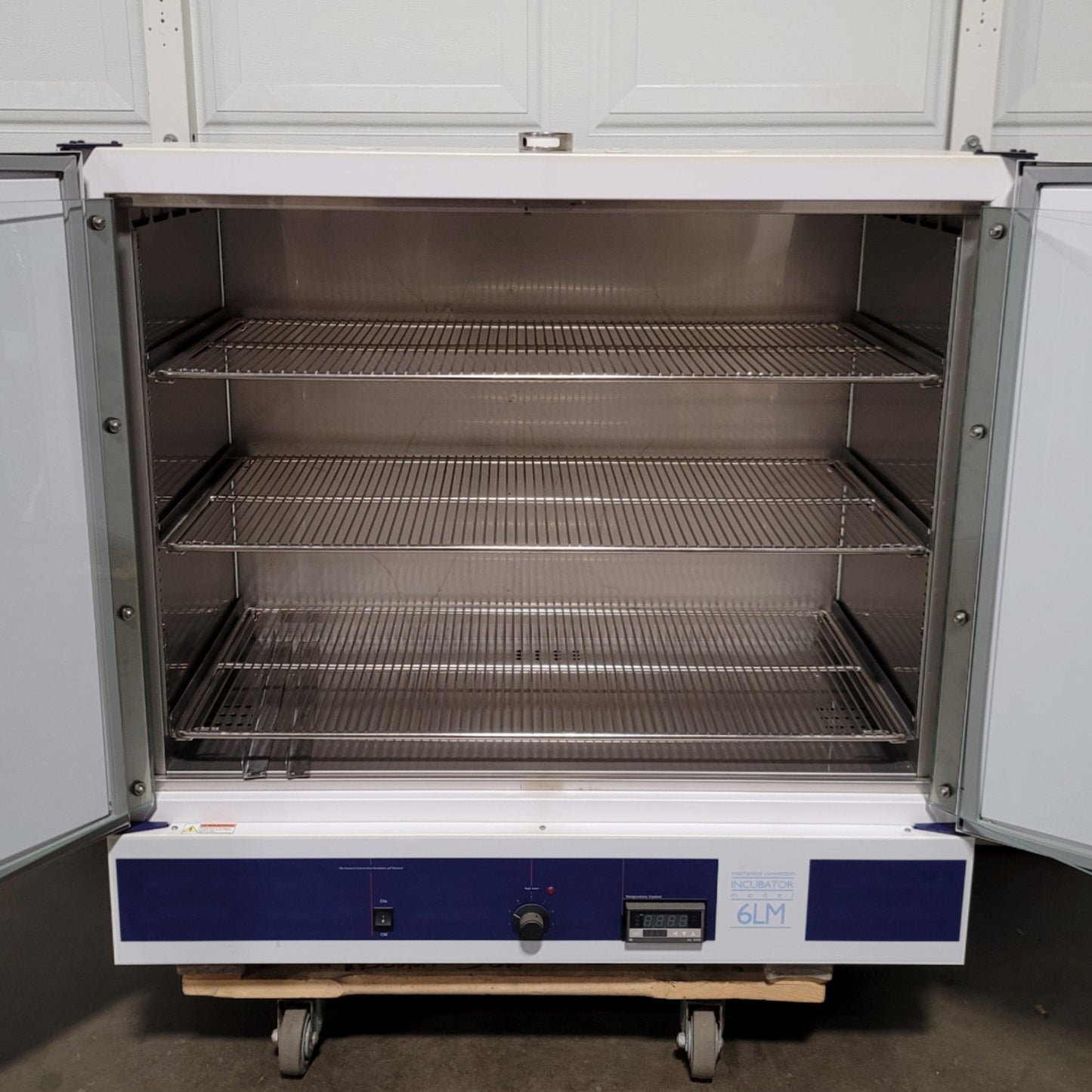 Used Precision 51221084 6LM Mechanical Convection Incubator 10CuFt, 5°C-65°C, 230VAC