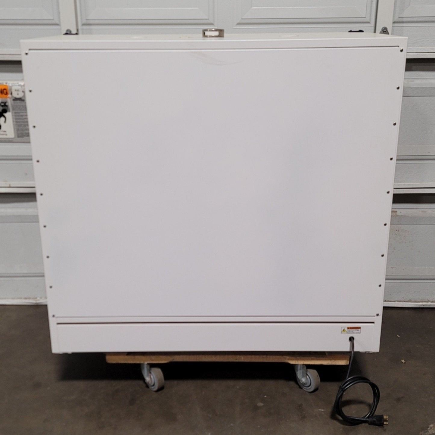 Used Precision 51221084 6LM Mechanical Convection Incubator 10CuFt, 5°C-65°C, 230VAC