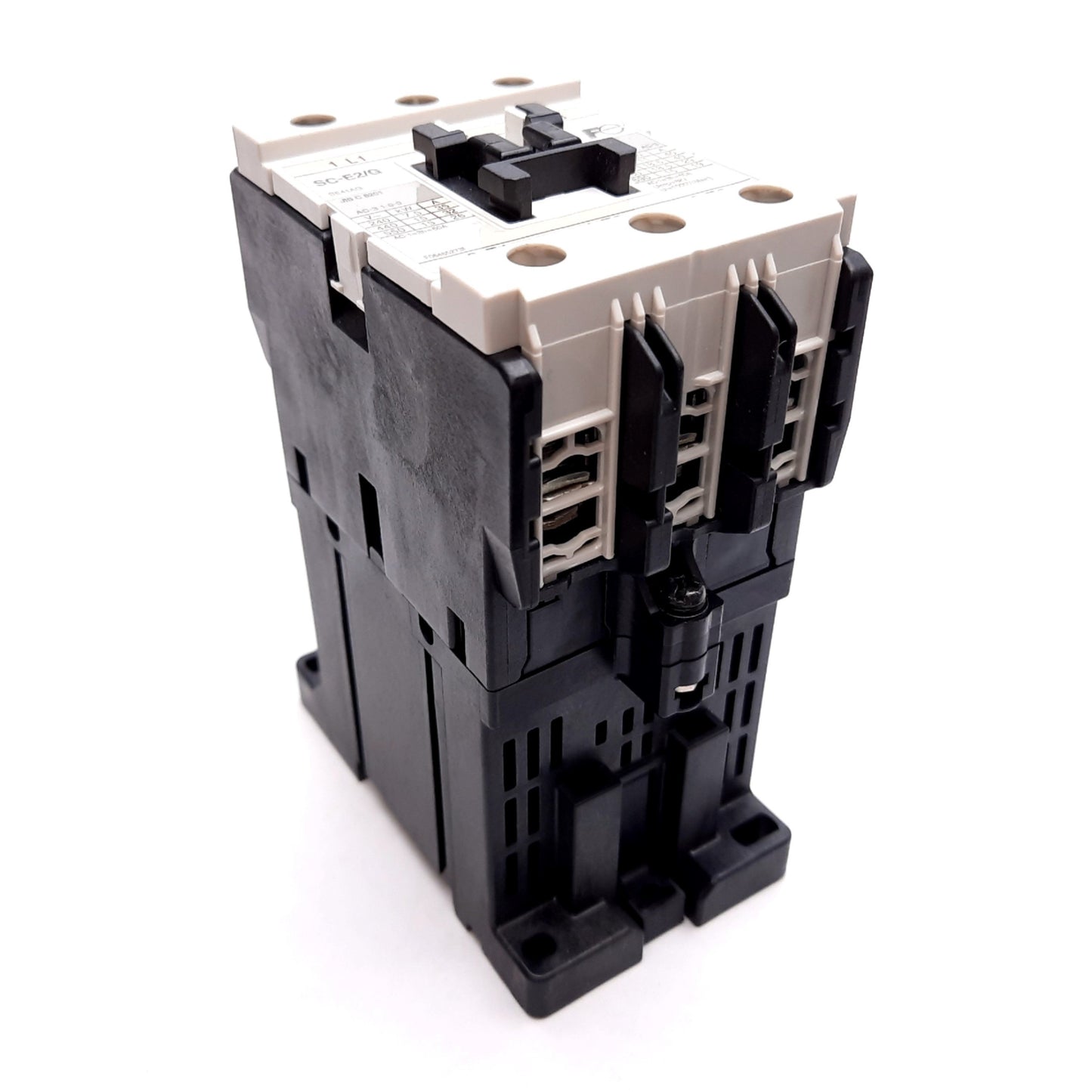 Used Fuji Electric SC-E2/G Contactor, 3-Pole, Coil: 24VDC, Contact: 60A 600VAC