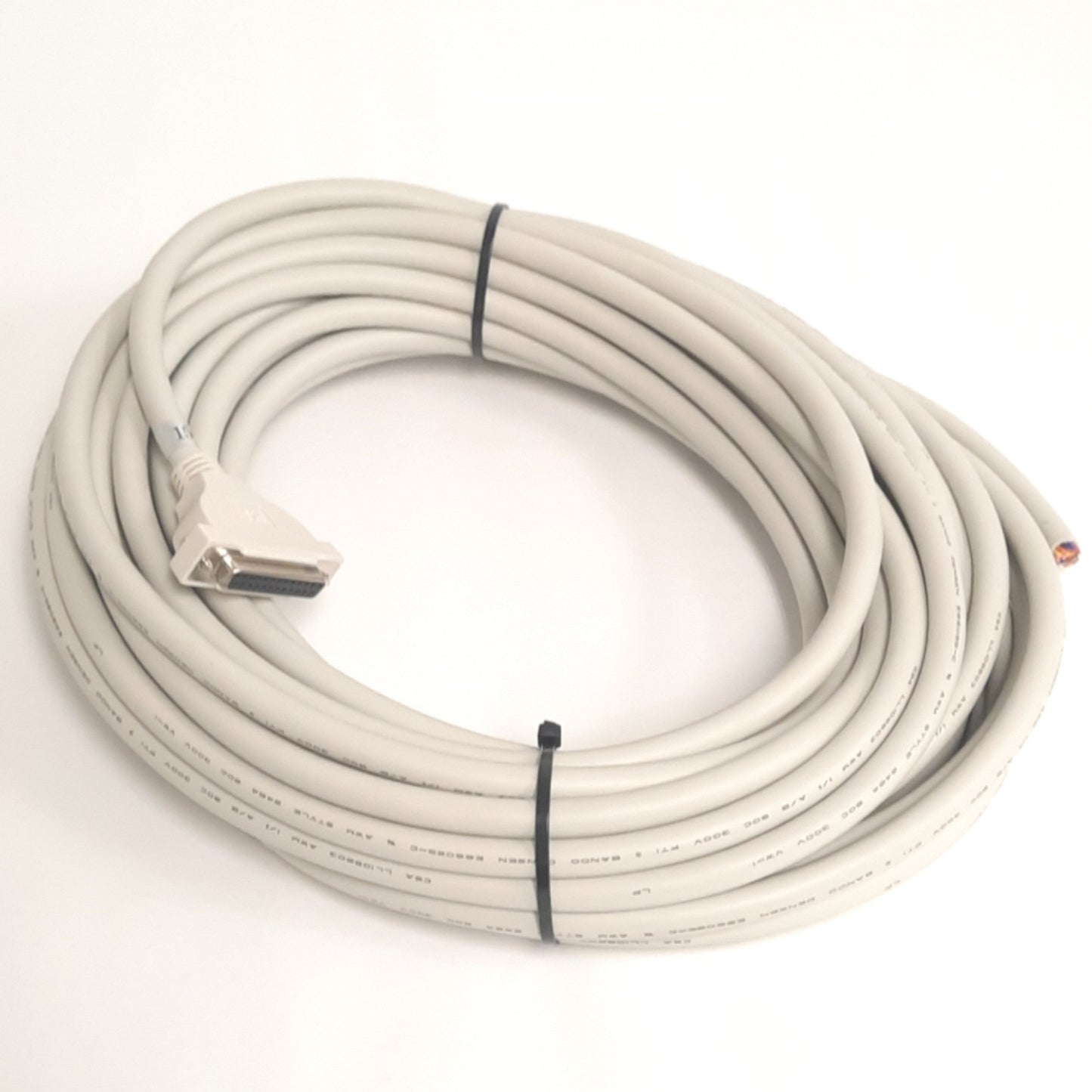 New – Open box SMC AXT100-DS25-150 VV5Q Manifold Cable, DB25 Female, 24AWG, 300VAC, 15m Long