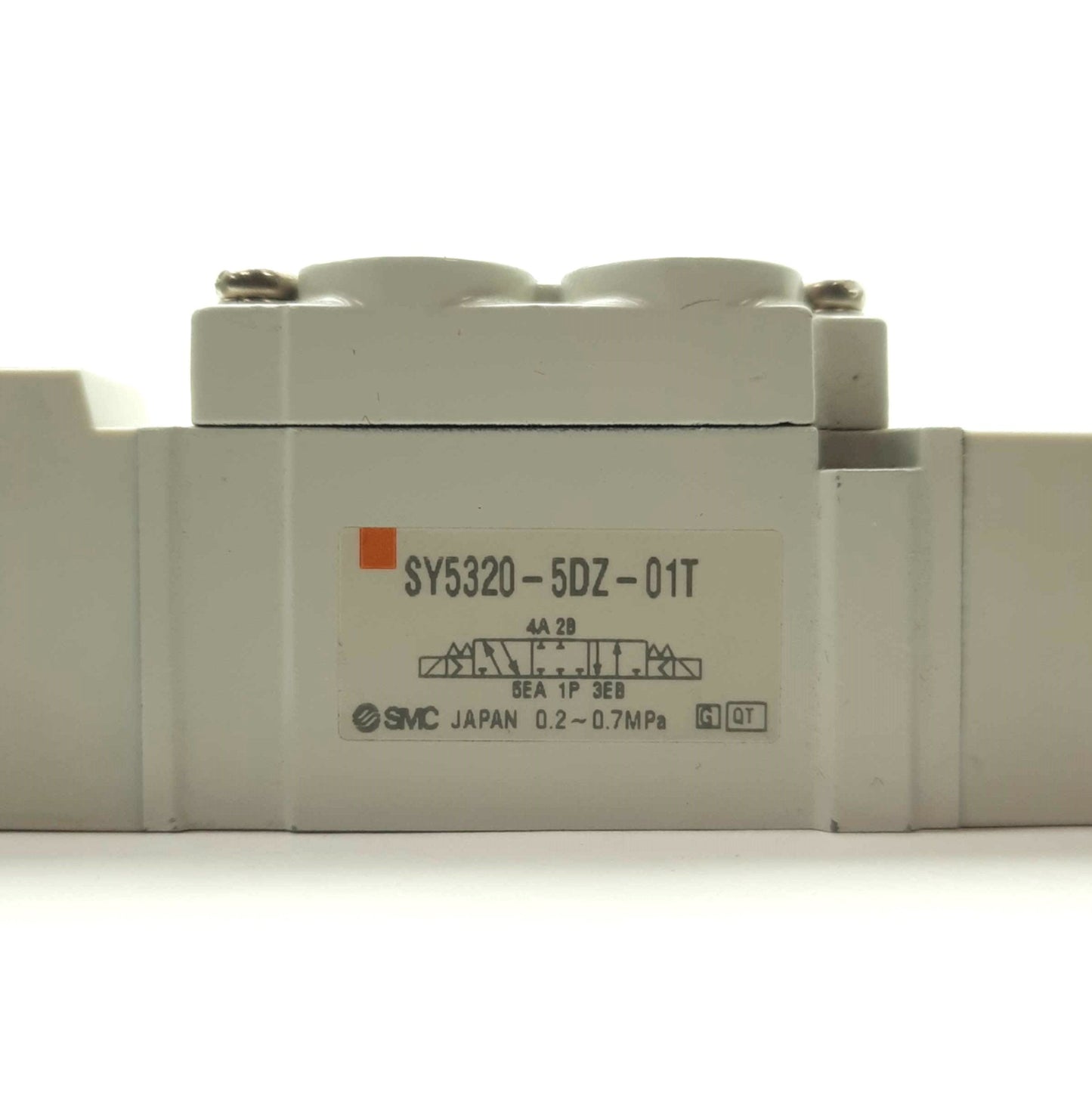 Used SMC SY5320-5DZ-01T Solenoid Valve 3-Position 5-Port 0.2-0.7MPa 1/8"NPT 2x 24VDC