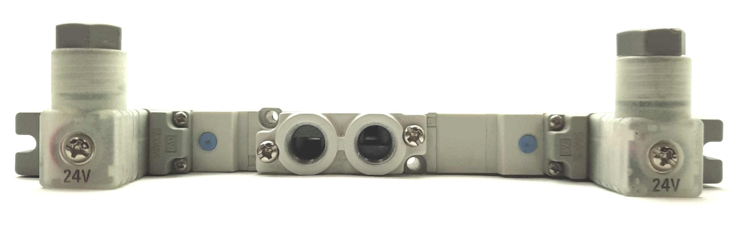 Used SMC SY5320-5DZ-01T Solenoid Valve 3-Position 5-Port 0.2-0.7MPa 1/8"NPT 2x 24VDC
