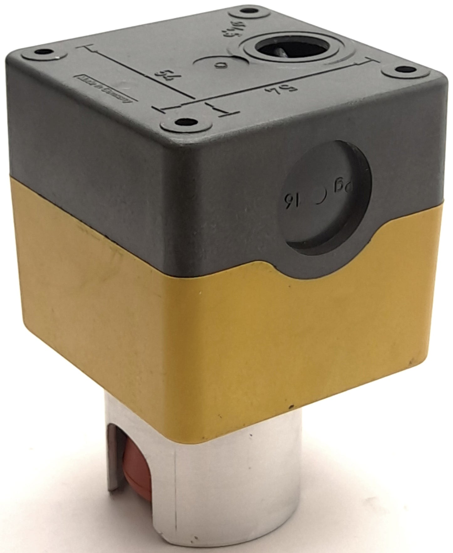 Used Moeller M22-PV KC02 IY E-Stop Pull Release Pushbutton Station, 500VAC, 2A, IP67