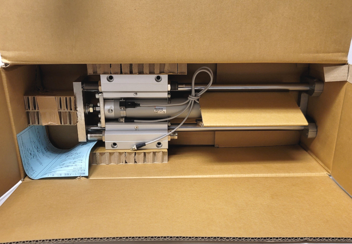 New SMC MGGLB40TN-300-G5PSAPC-XC22 Guided Cylinder, 40mm Bore, 300mm Stroke, 1/8"NPT