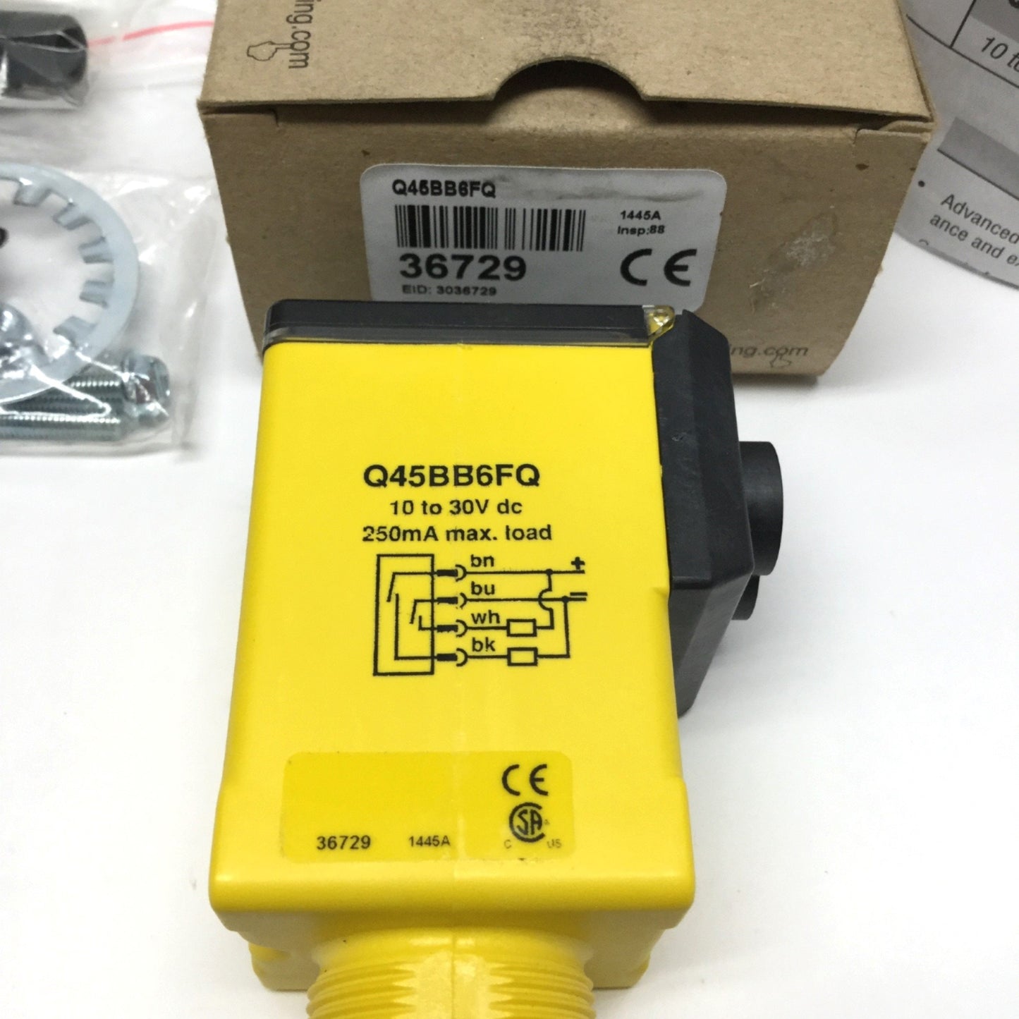 New Banner Q45BB6FQ Rugged IR Fiber Optic Amplifier, 10-30VDC, NPN/PNP, 4-Pin 7/8"