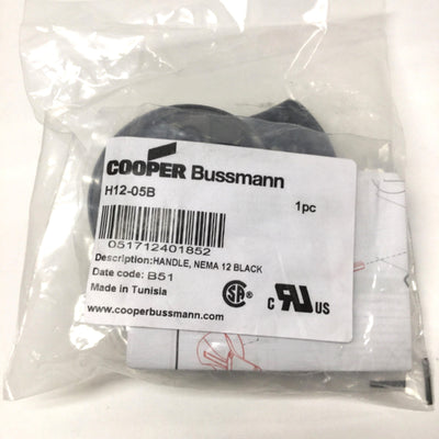 New – Open box Cooper Bussmann H12-05B Padlockable Disconnect Switch Pistol Handle Operator