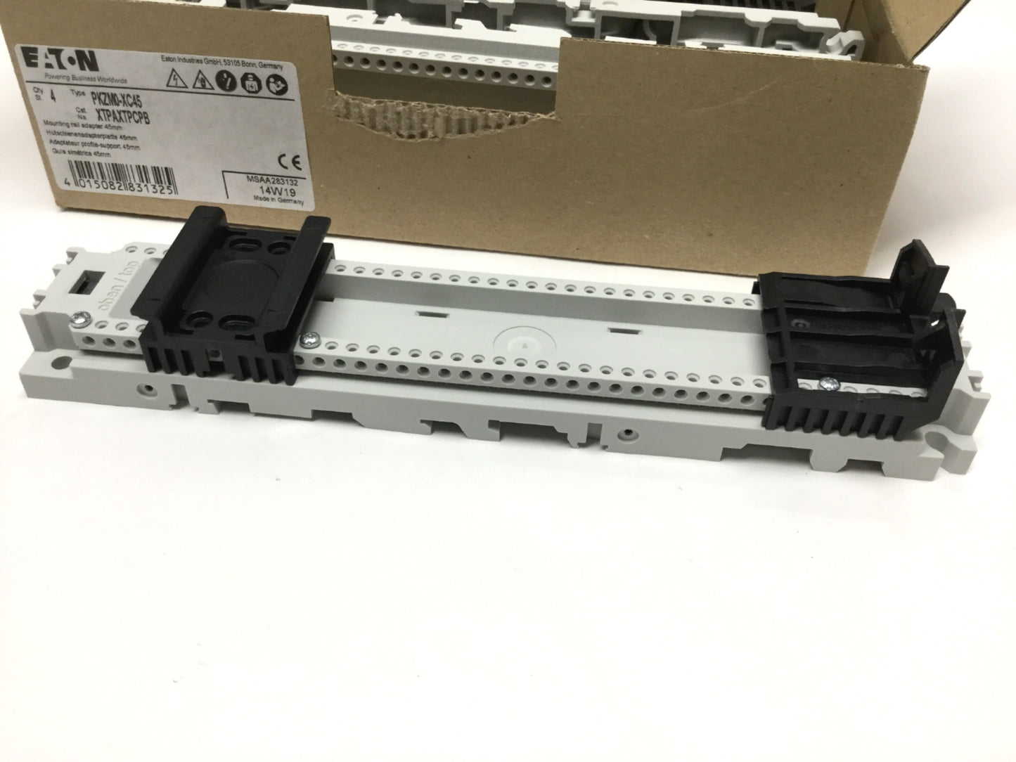 New – Open box Lot of 4 Eaton PKZM0-XC45 Top-Hat Mounting DIN Rail Adapter Plates, 45mm W