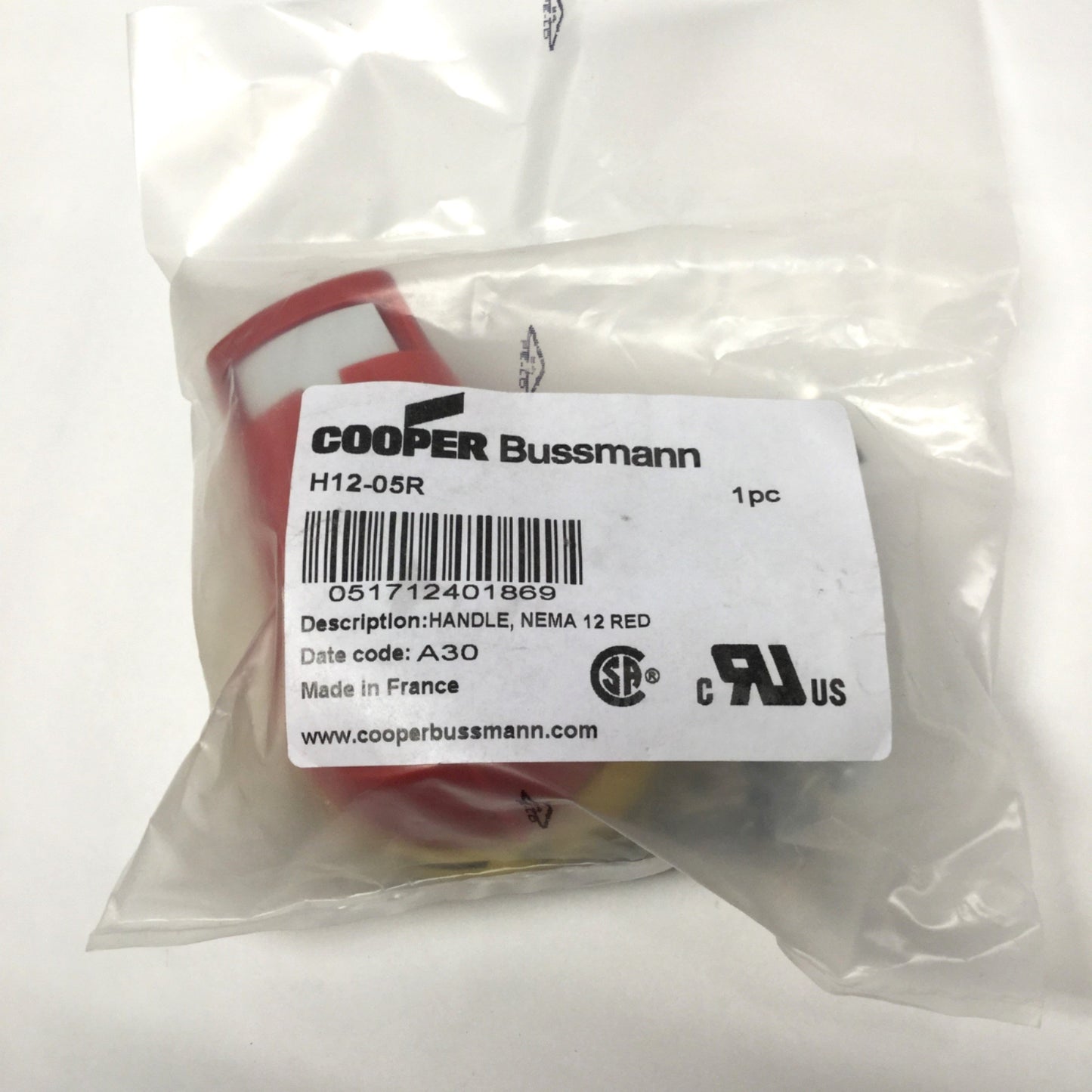 New – Open box Cooper Bussmann H12-05R Padlockable Disconnect Switch Pistol Handle Operator Red