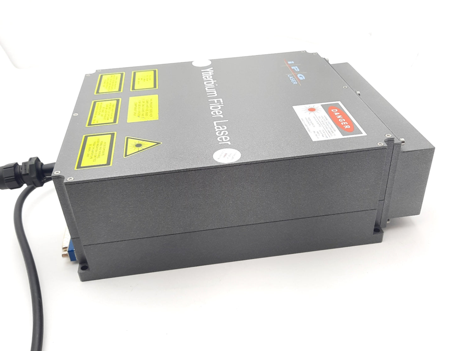 New IPG Photonics YLP-0.5/100/20/10-HC Ytterbium Fiber Laser, 10W, 1064nm 24VDC 100W