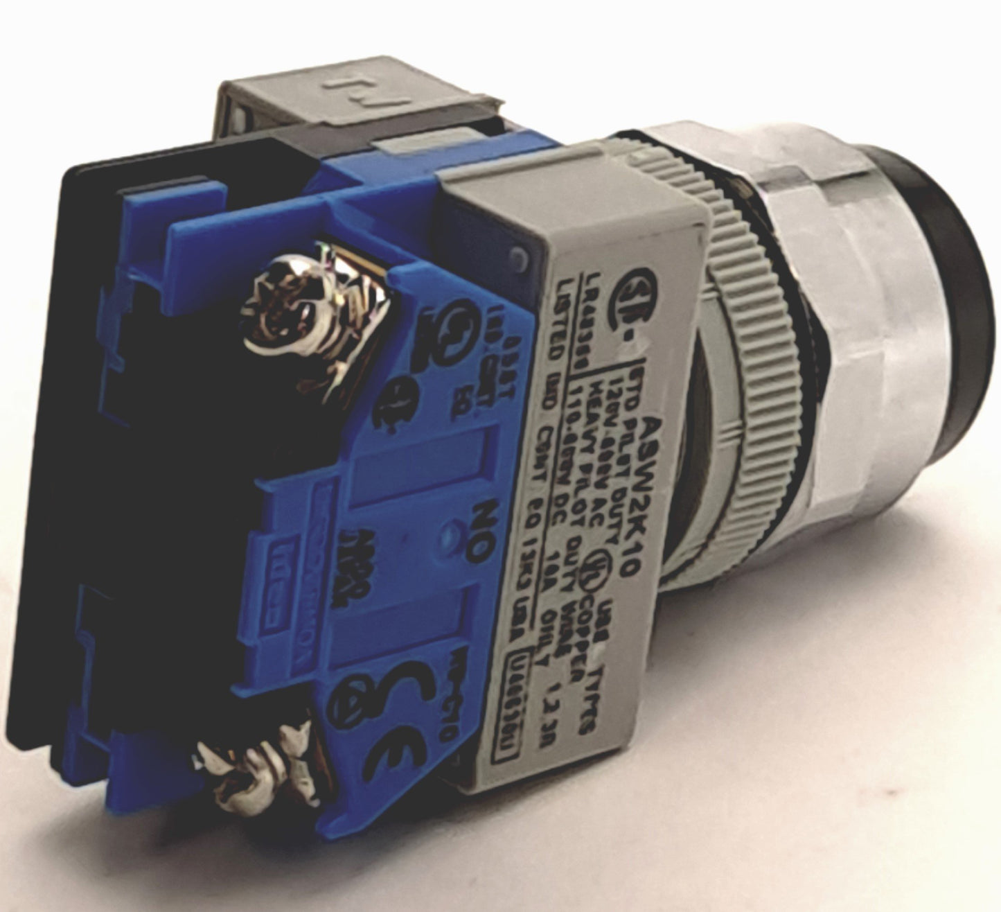Used Idec ASW2K10 Maintained Key Selector Switch, 2-Position, 1NO Contact, Round 22mm