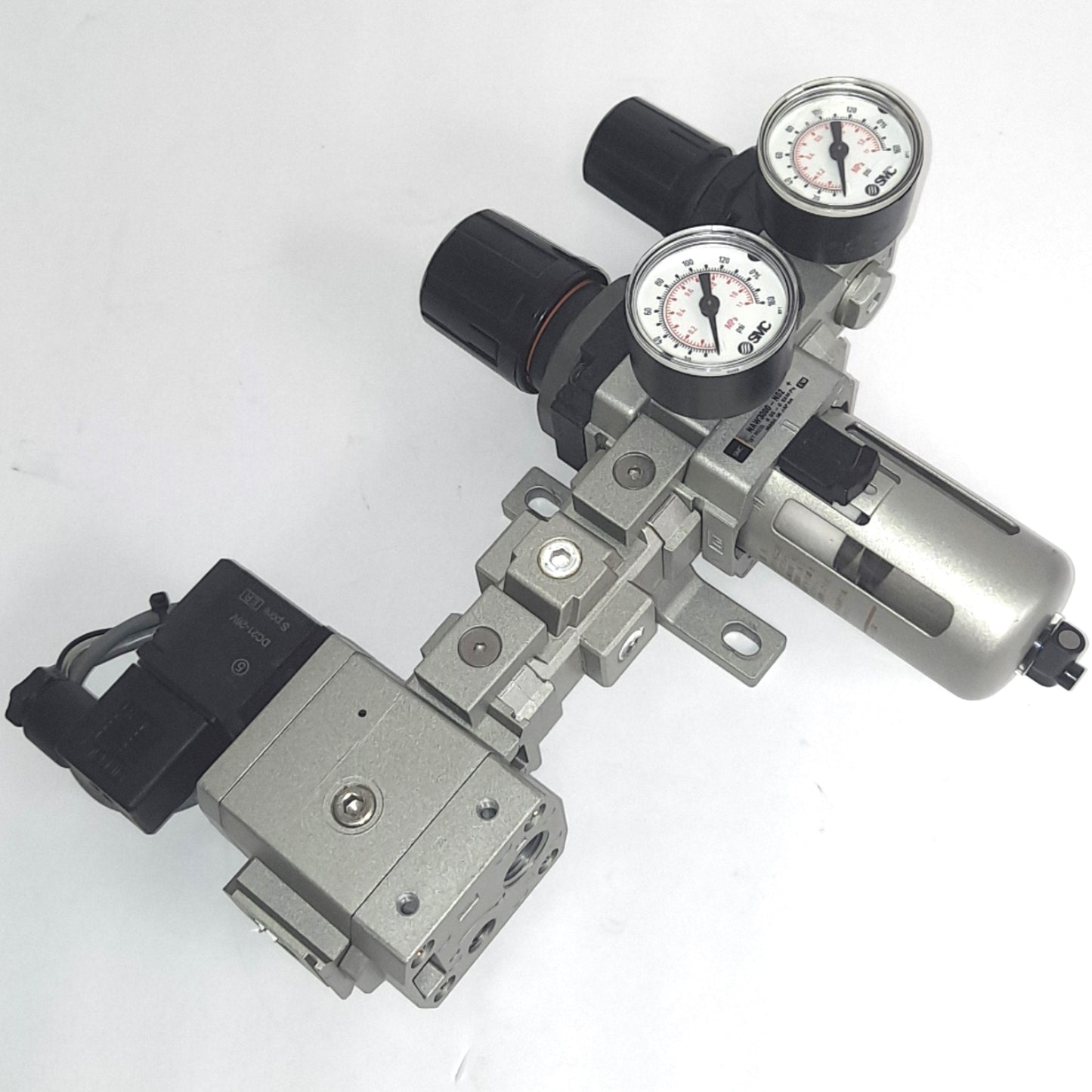 Used SMC NAW3000-N02 Filter, NAV3000-N03-5D Valve, NAR2000-N02 Regulator, 24VDC