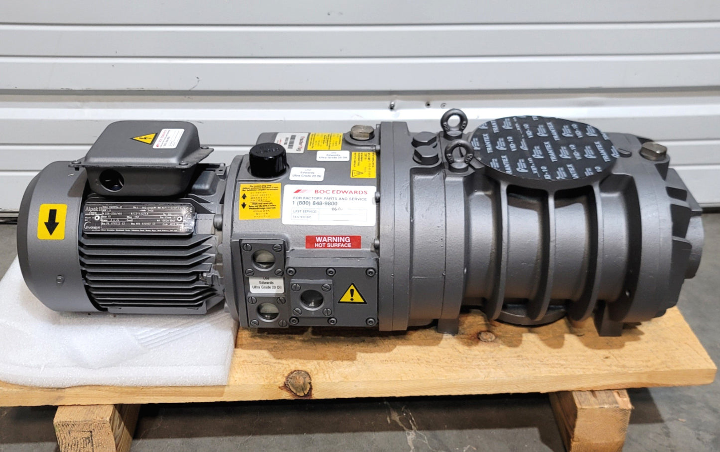 New Edwards A302-72-936 EH500 Mechanical Booster Pump 208-230/460VAC 0-90mbar 2.2kW