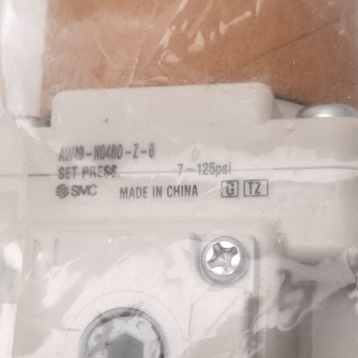 New SMC AW40-N04BD-Z-B Filter/Regulator, Supply: 150psi Max, Set: 7-125psi, 1/2" NPT