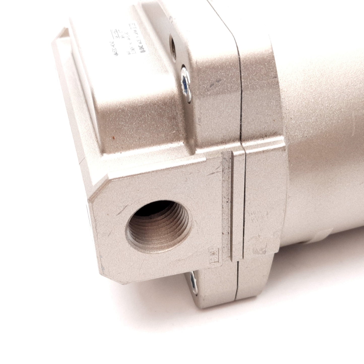 New – Open box SMC AM450C-N04D Pneumatic Mist Separator, Pressure: 1.0MPa Max, Ports: 1/2" NPT