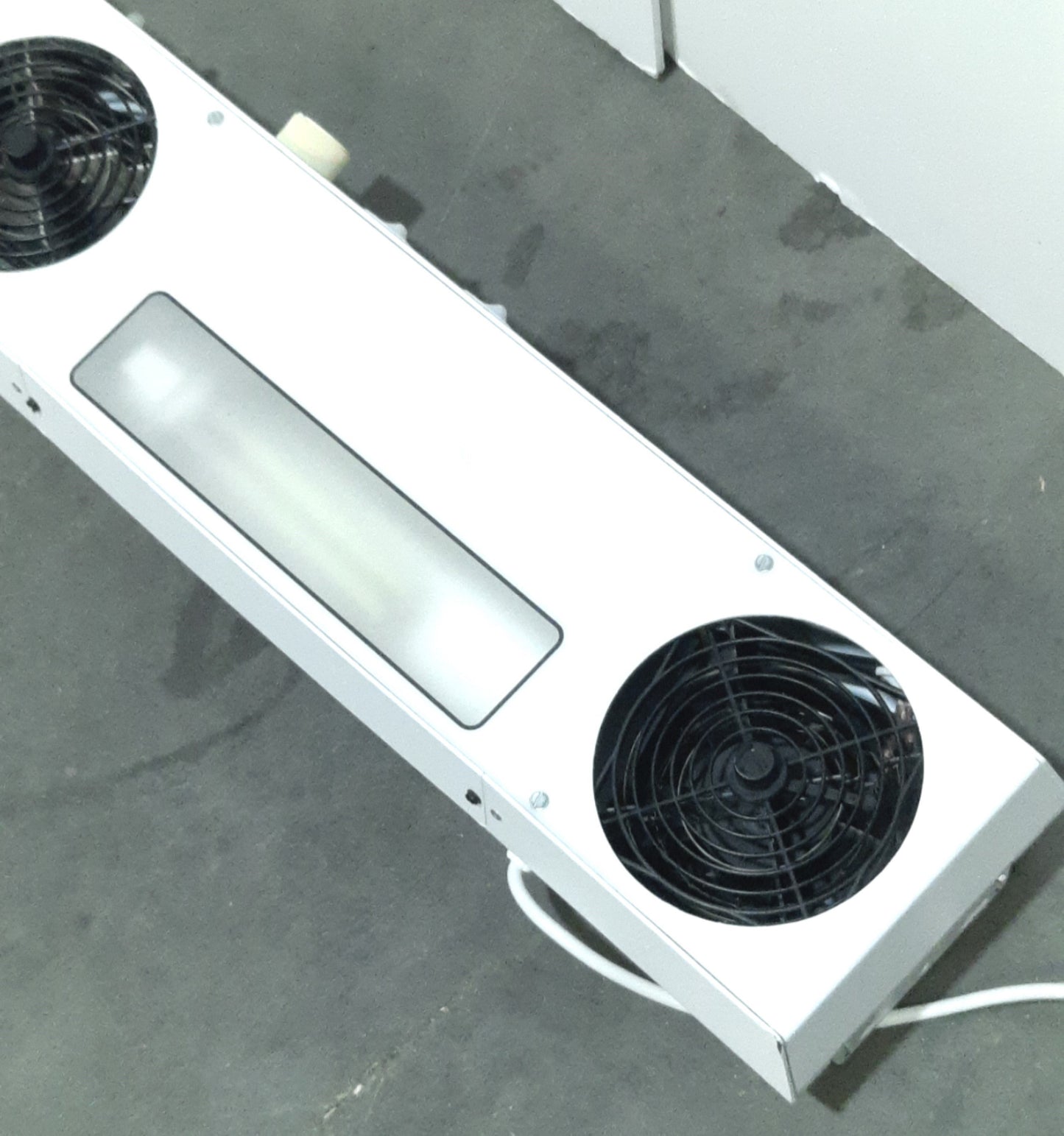 Used Simco 4005306 Aerostat Guardian Ionizing Air Fan 120V AC 2.5A, 200W Heater