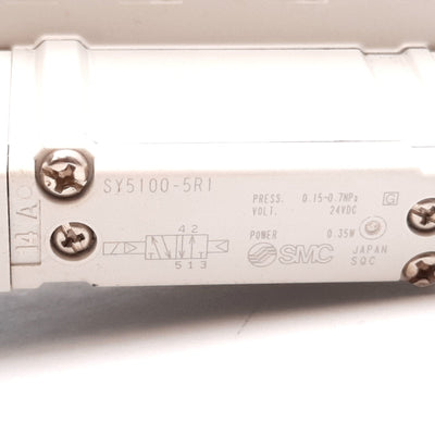 New SMC SY5100-5R1 Solenoid Valve, 2-Position 5-Port, 24VDC, 0.15-0.7MPa, 1/4" NPT