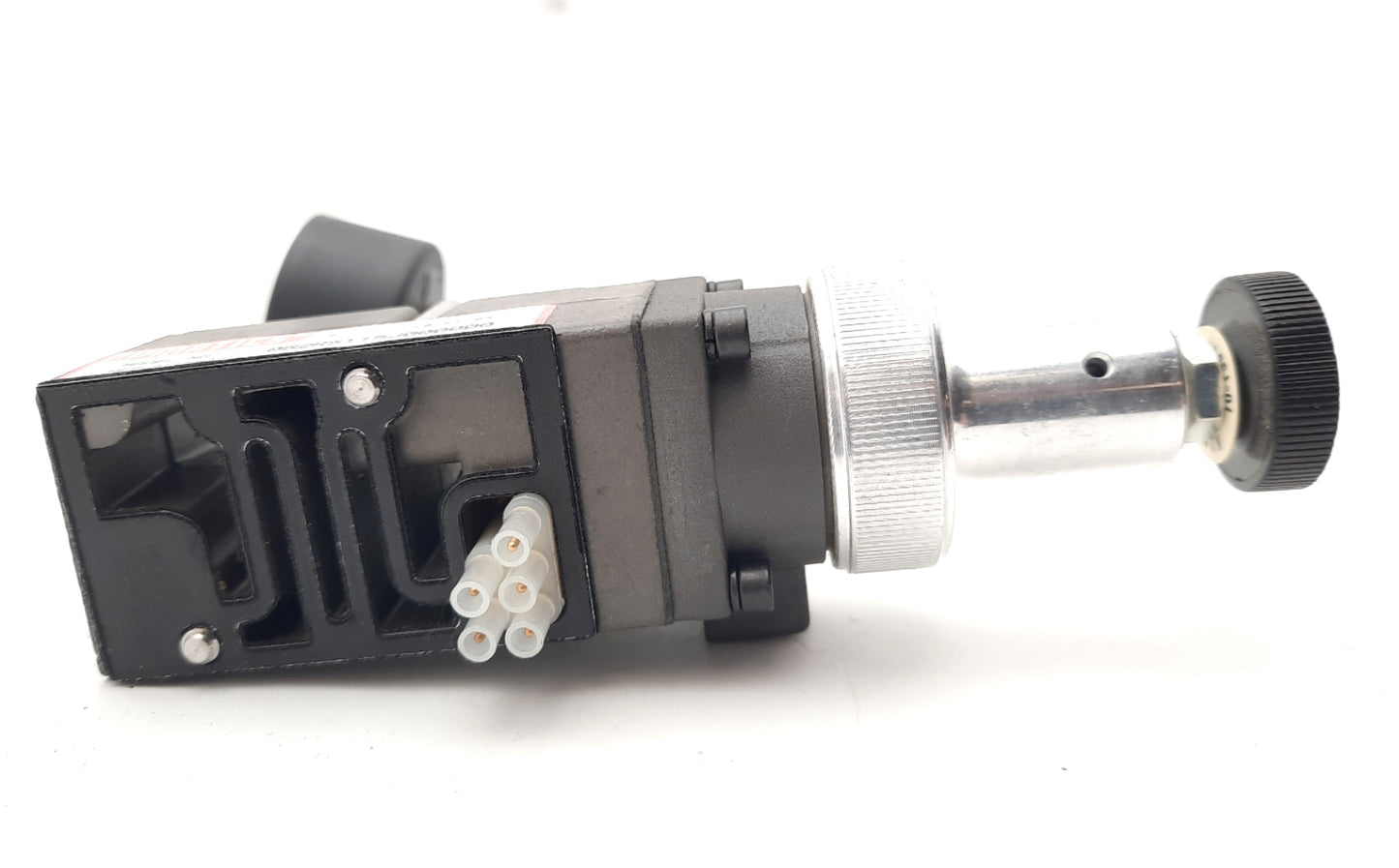 New Lot of 2 Numatics 082RS115J000000 Pneumatic Pressure Regulator 10-130PSIg NEMA 4