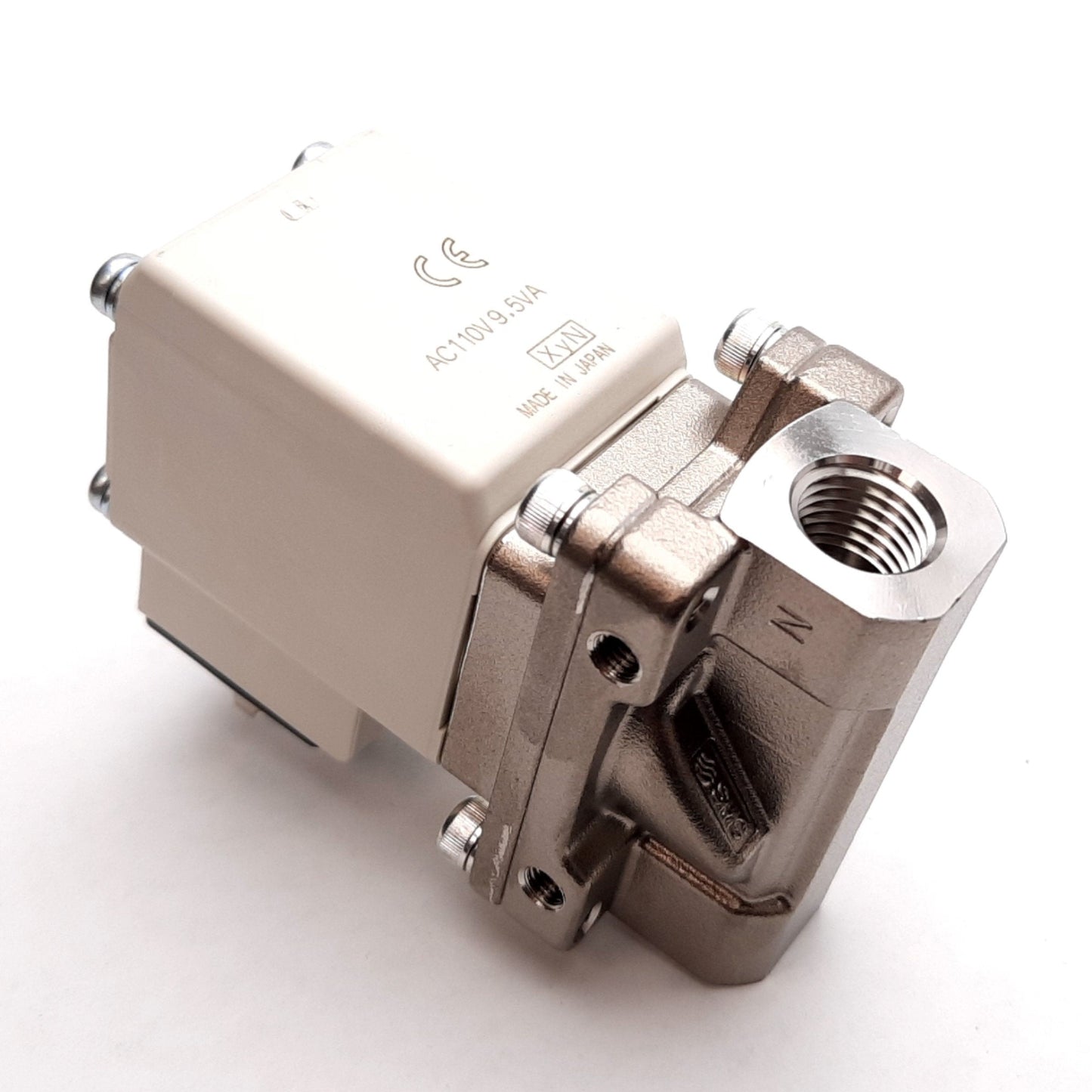 New SMC VXZ232CZ3CBXB Solenoid Valve, 2-Port N/C, 110VAC, 1.0MPa, 1/4" NPT