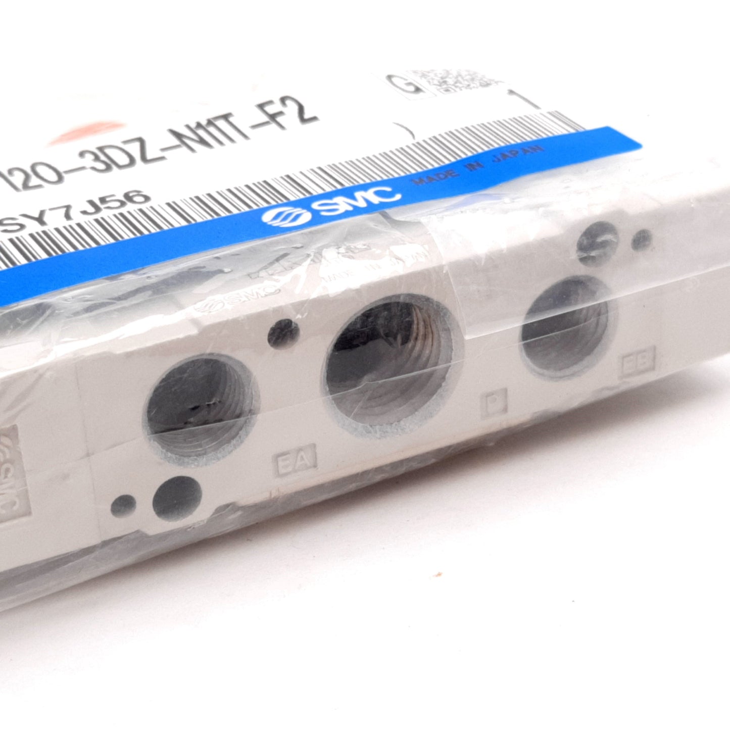 New SMC SY7120-3DZ-N11T-F2 Solenoid Valve, 2-Position 5-Port, 110VAC, 0.15-0.7MPa