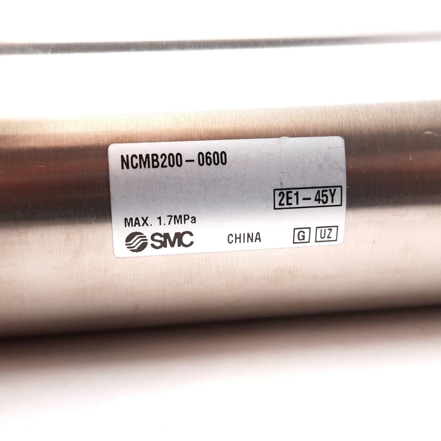 New SMC NCMB200-0600 Pneumatic Cylinder, Bore: 2", Stroke: 6", 250psi, 1/4" NPT