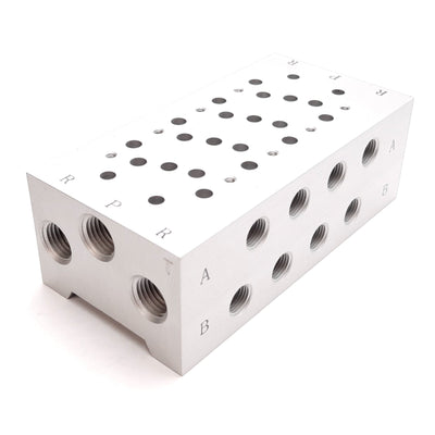 New SMC SS5YJ7-41-04-01T Solenoid Valve Manifold Block, 4-Station, 1/4" NPT 1/8" NPT