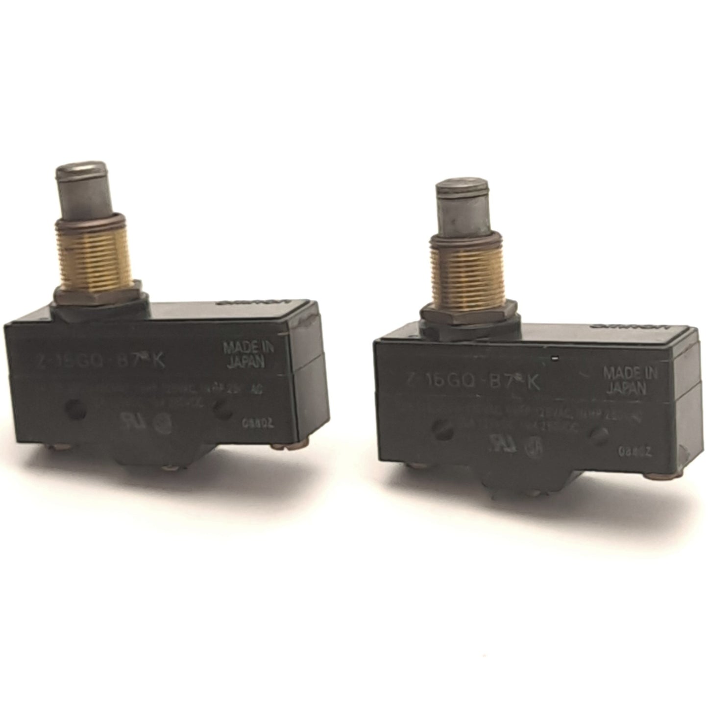 Used Lot of 2 Omron Z15GQ-B7-K High Precision Switch, 15A, 250VDC/AC, 350gf Max