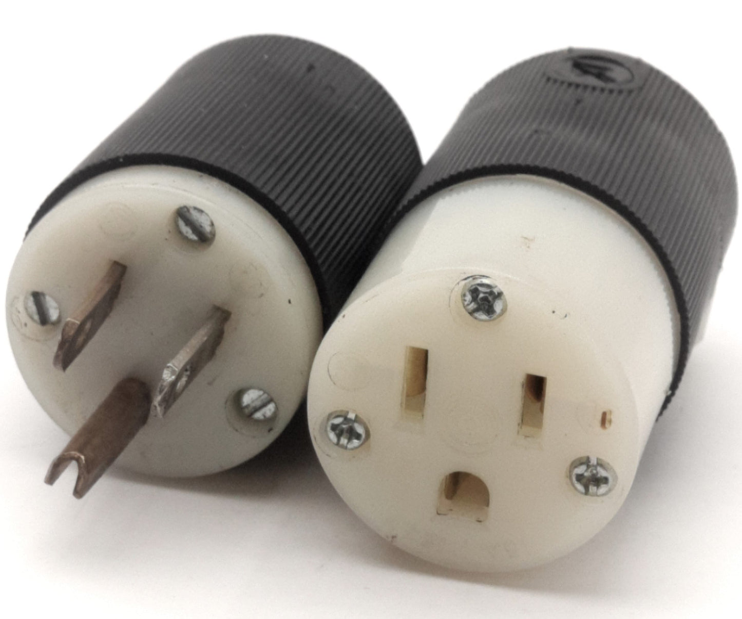 Used Hubbell HBL5269C & HBL5266C Connector Plug Set, 125V, 15A, 2P, 3W, NEMA 5-15
