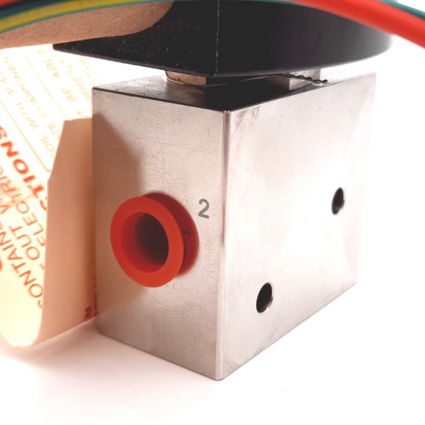 New Asco EF8327G042 Red-Hat II Solenoid Valve, 3-Port, 115-120VAC, 150psi, 1/4" NPT