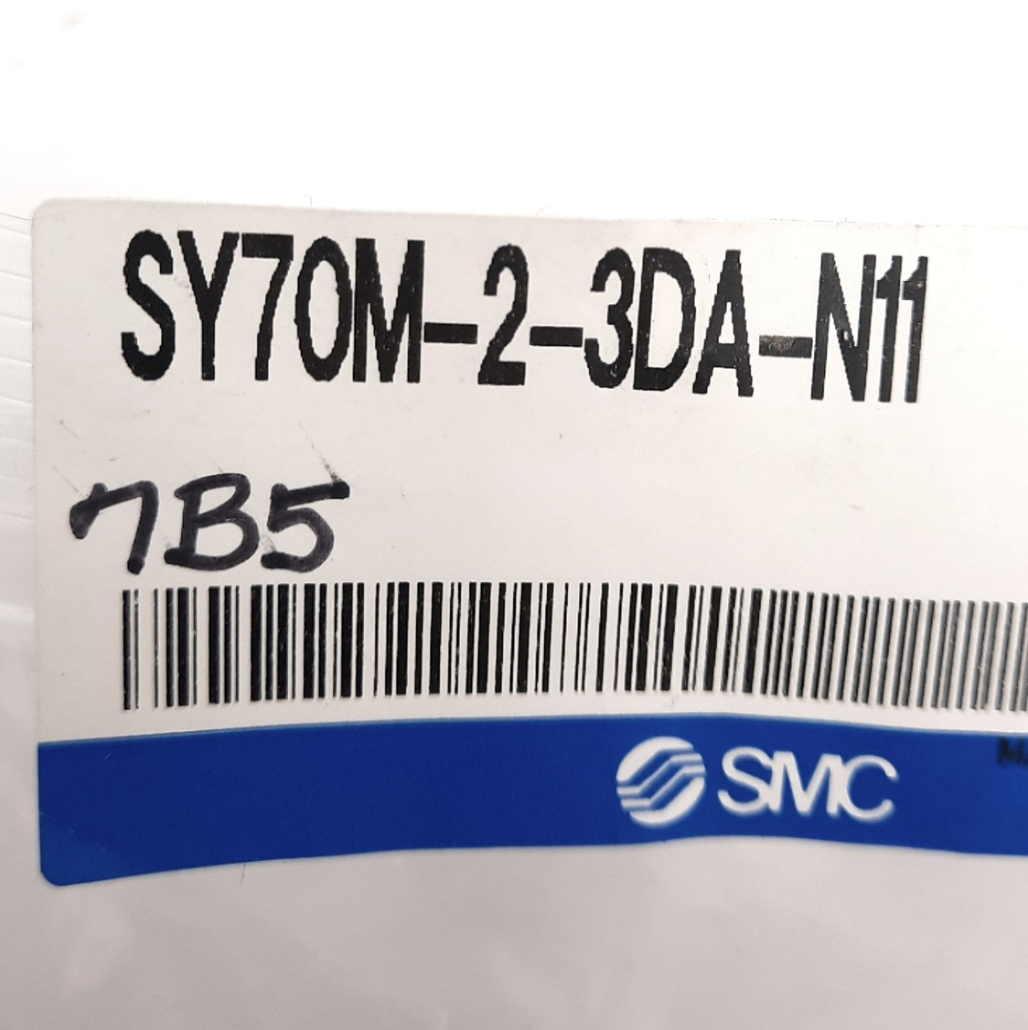 New Lot of 3 SMC SY70M-2-3DA-N11 Manifold Blocks, EXH/SUP Side Ported, 3/8" Port