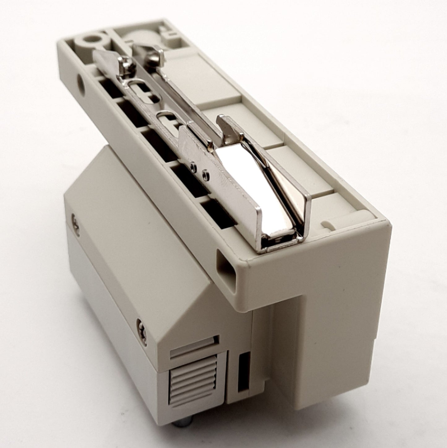 New SMC SV2000-51D1-13A-N11-D0 Solenoid Valve w/ D-Sub Connector ø3/8 One-touch Port