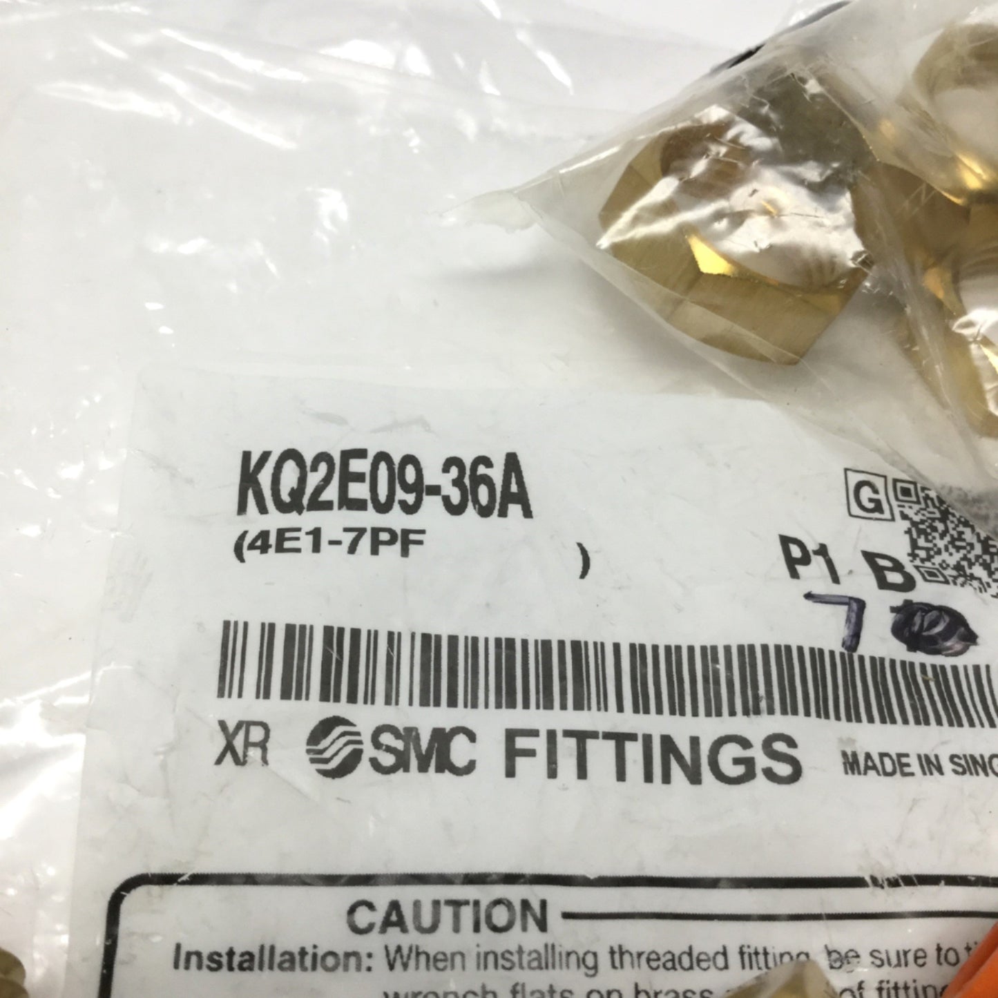 New – Open box Lot of 7 SMC KQ2E09-36A Bulkhead Connector One-Touch Fittings 3/8" NPT x Ø5/16"