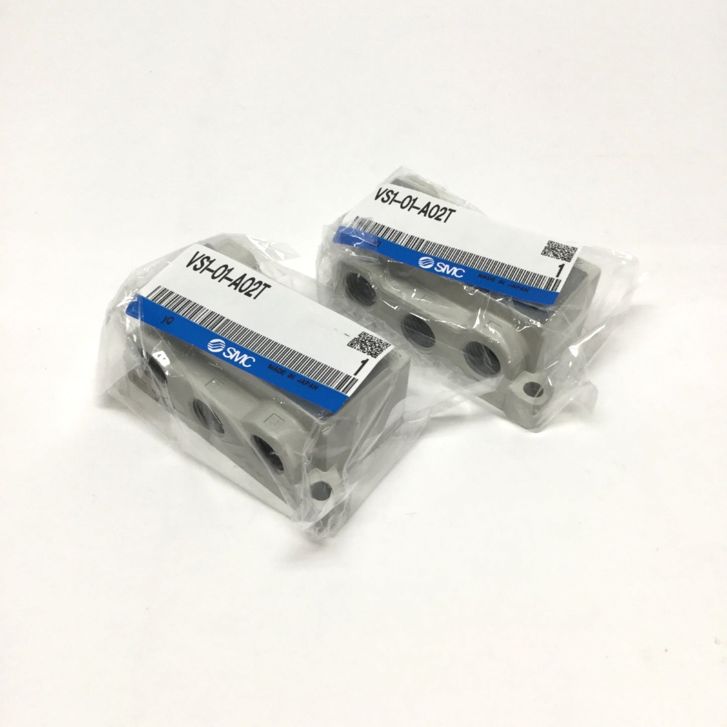 New Lot of 2 SMC VS1-01-A02T Solenoid Valve Sub-Plate Manifold Bases 5-Port 1/4" NPT
